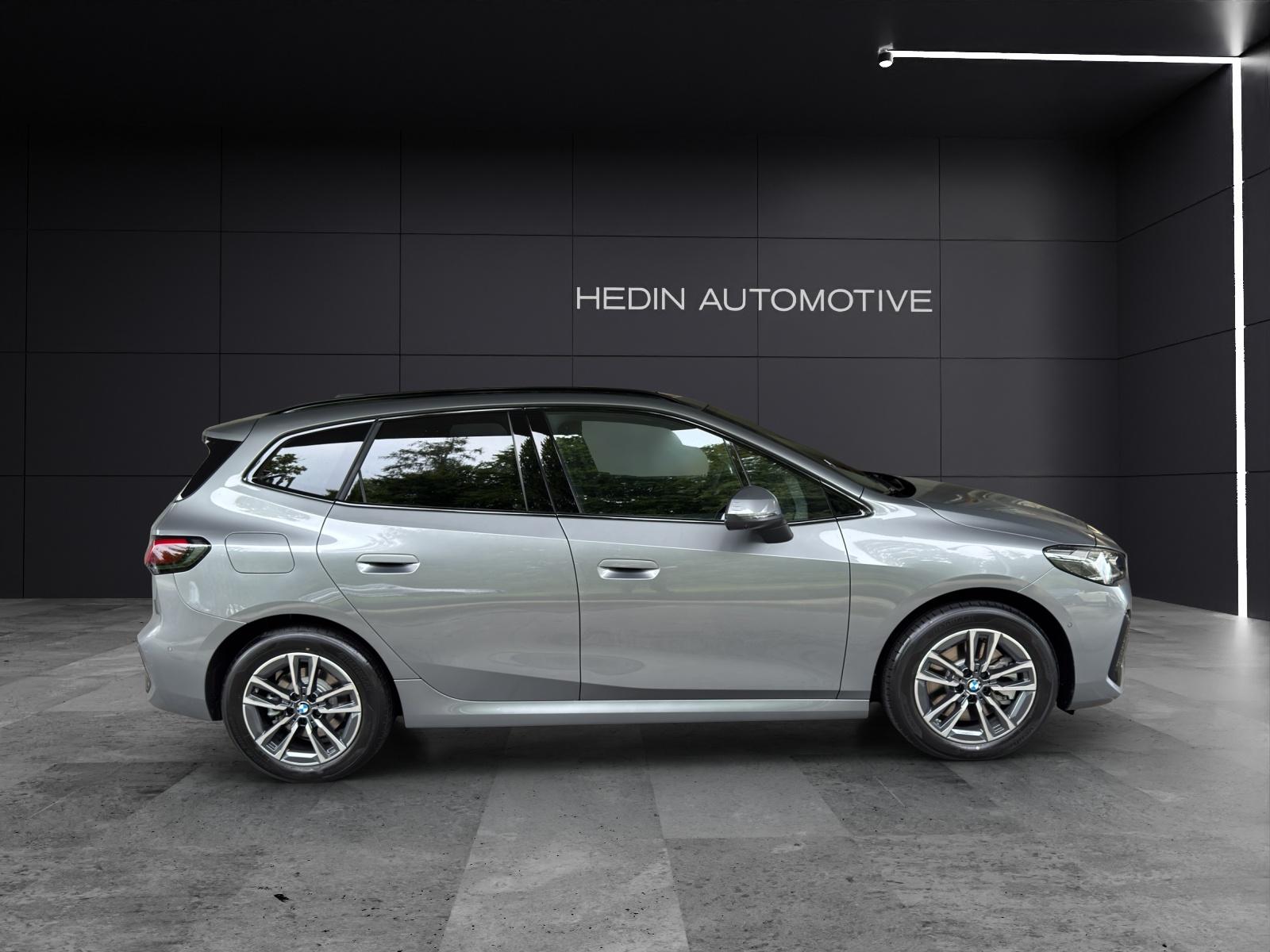 BMW 230e xDrive paddles Active Tourer-image-16