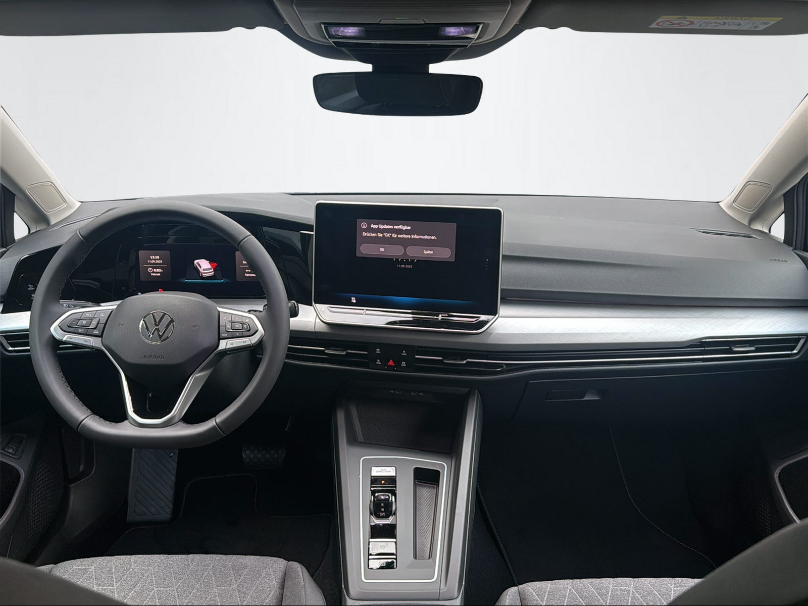 VW Golf VIII 1.5 TSI PHEV Life DSG-image-9