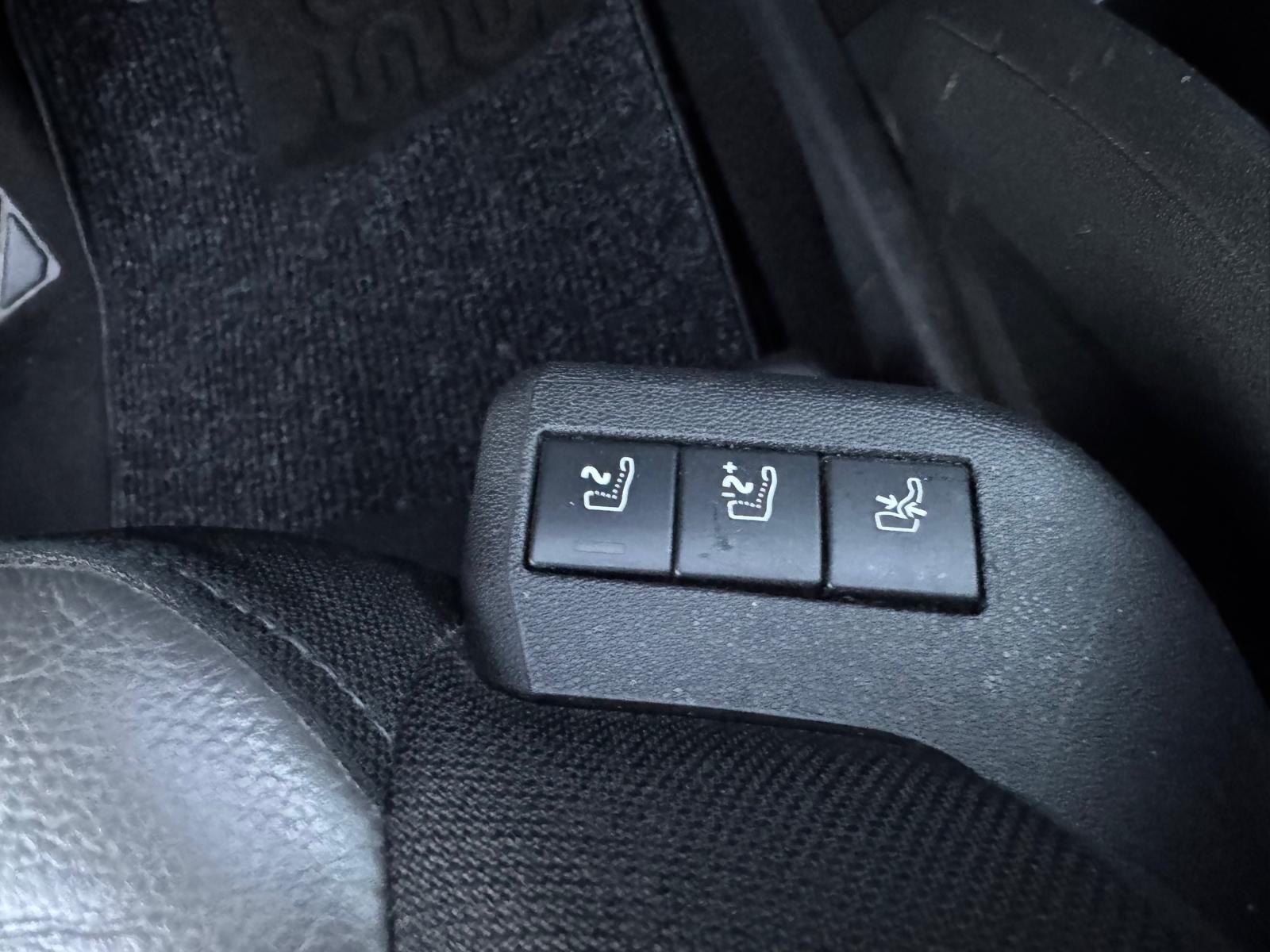 CITROEN Grand C4 Picasso 1.6 BlueHDi Exclusive EAT6-image-16