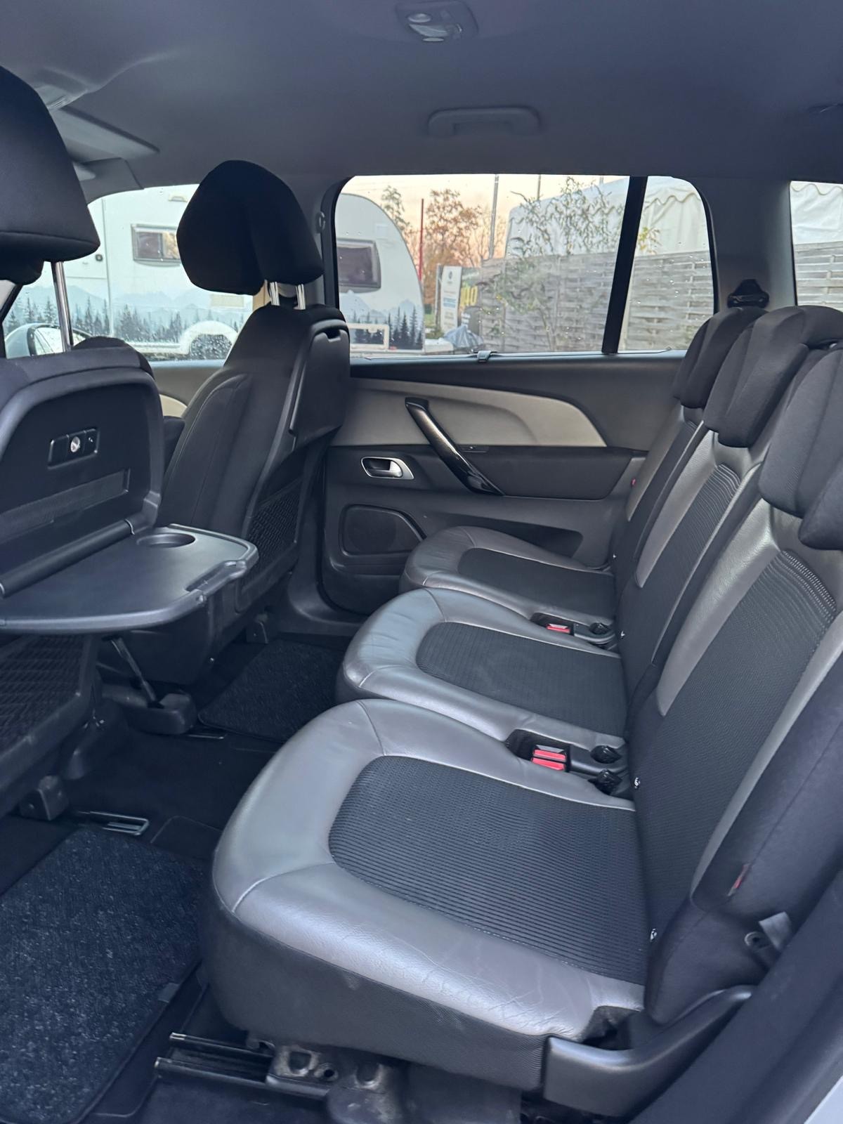 CITROEN Grand C4 Picasso 1.6 BlueHDi Exclusive EAT6-image-9