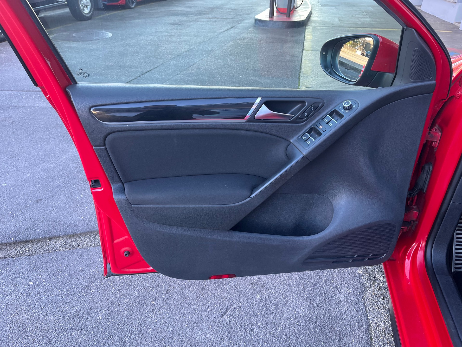 VW Golf 2.0 TSI GTI-image-6