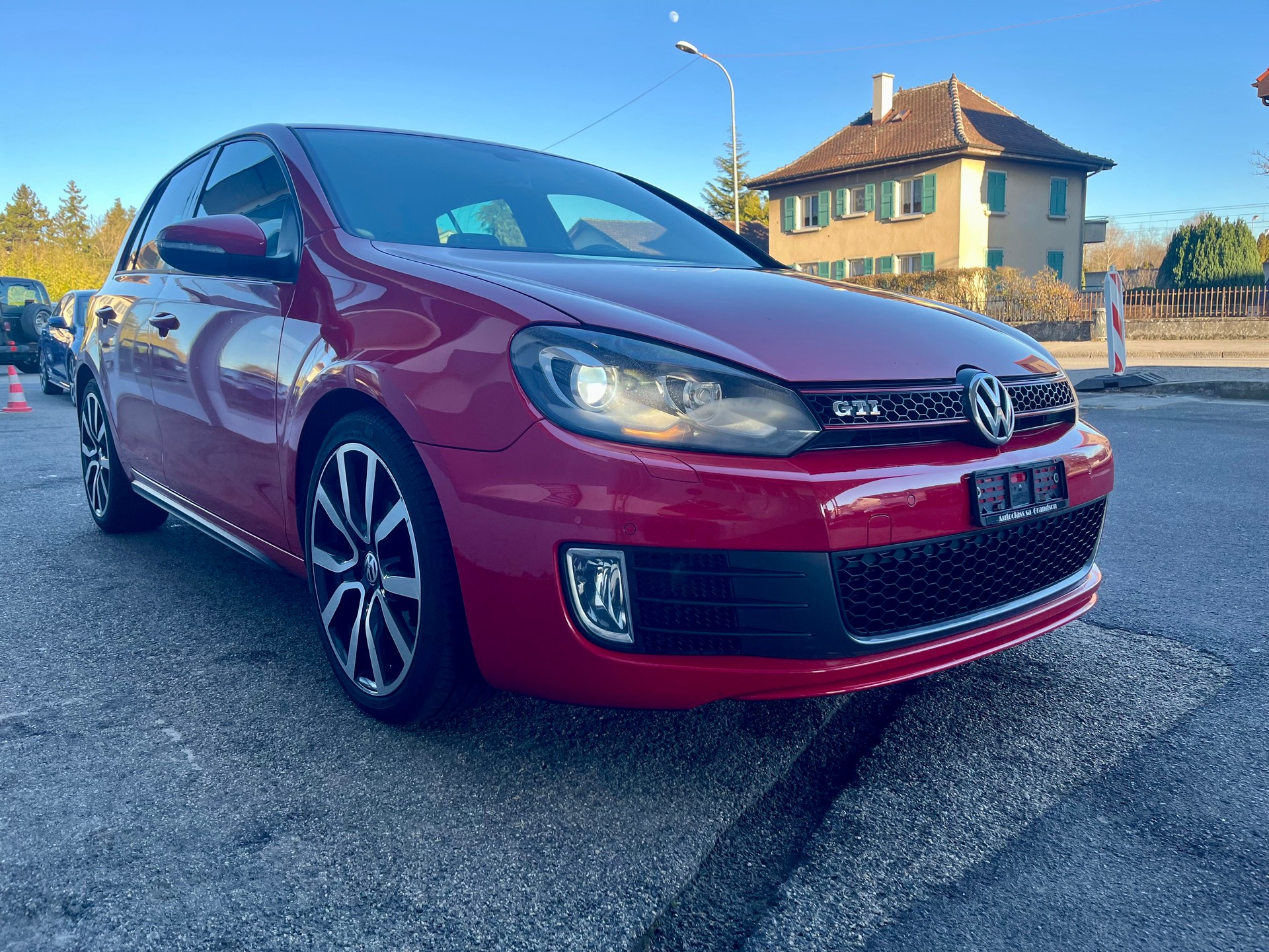 VW Golf 2.0 TSI GTI-showroom-element-3