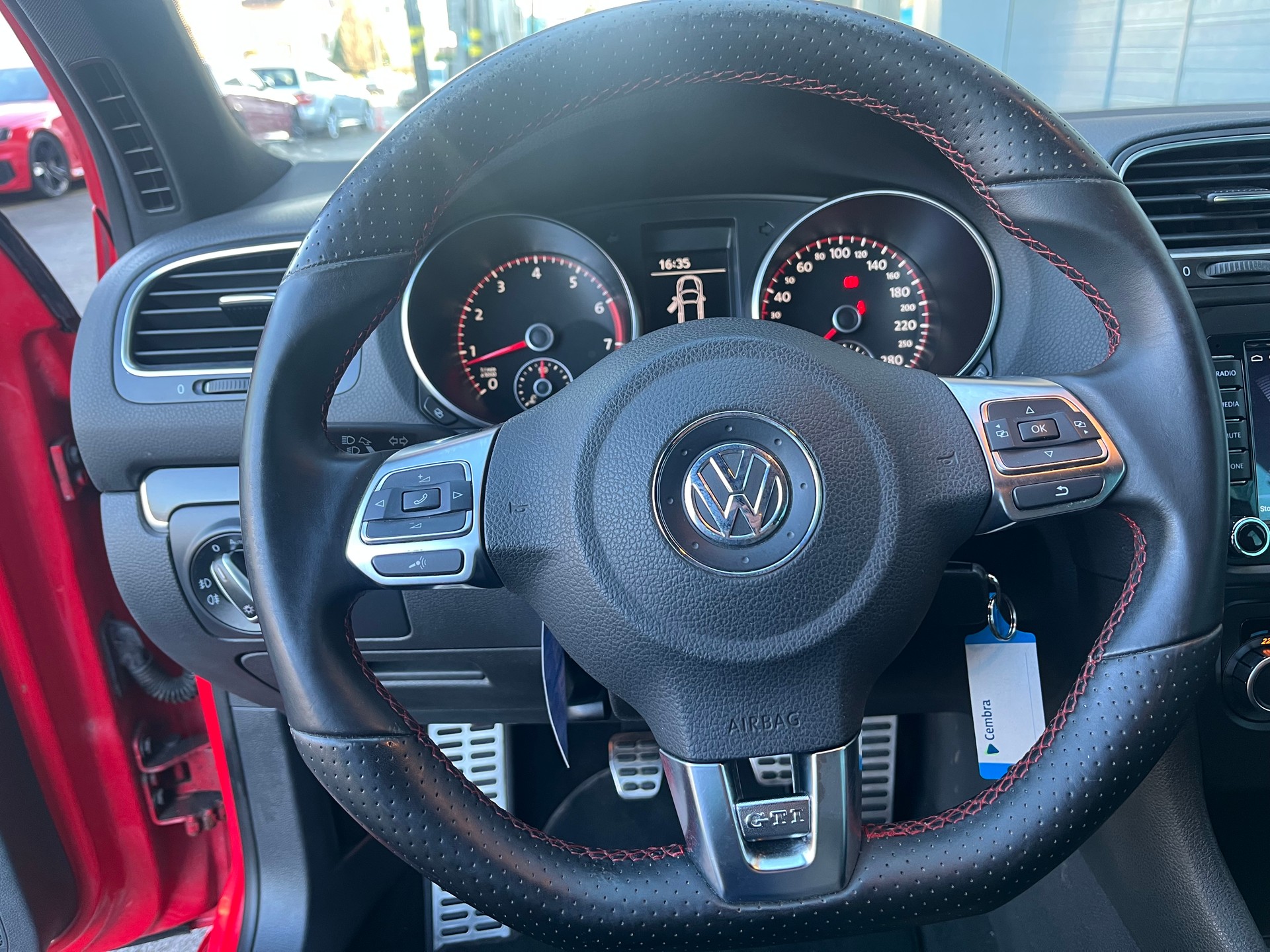 VW Golf 2.0 TSI GTI-image-10