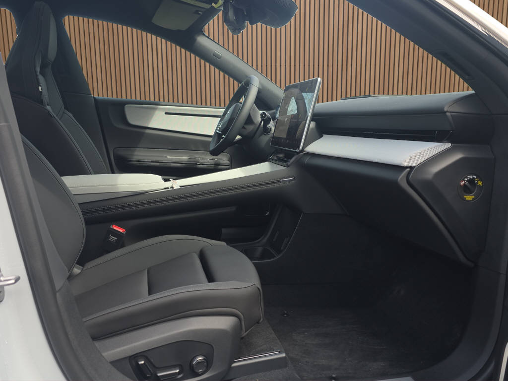 POLESTAR 4 Long Range Single Motor Plus-image-12