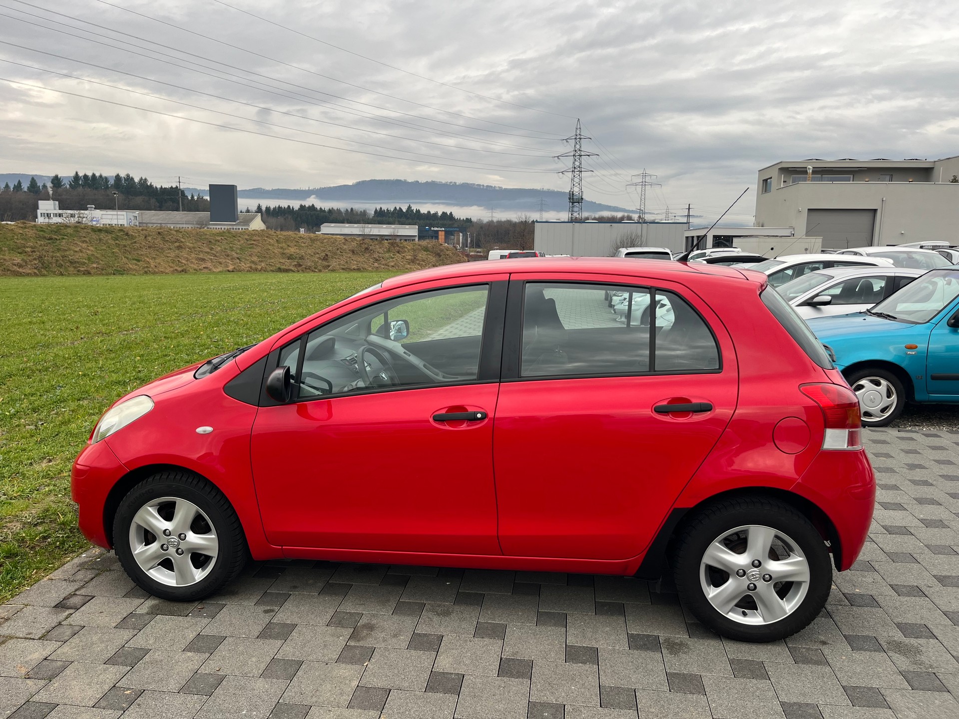 TOYOTA Yaris 1.33 Linea Sol Premium-image-7