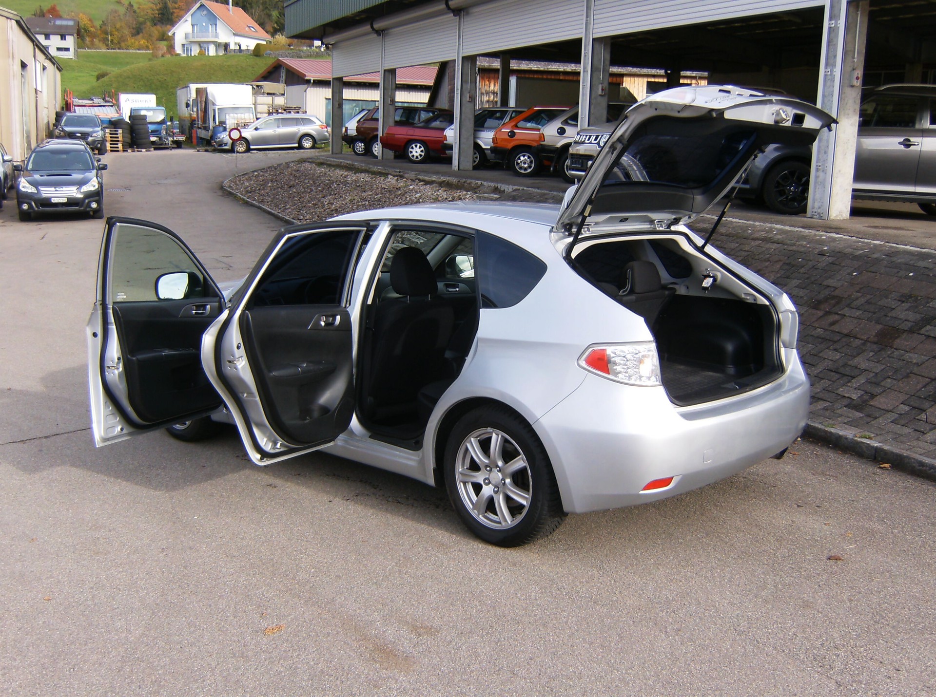 SUBARU Impreza 2.0D Swiss-image-7
