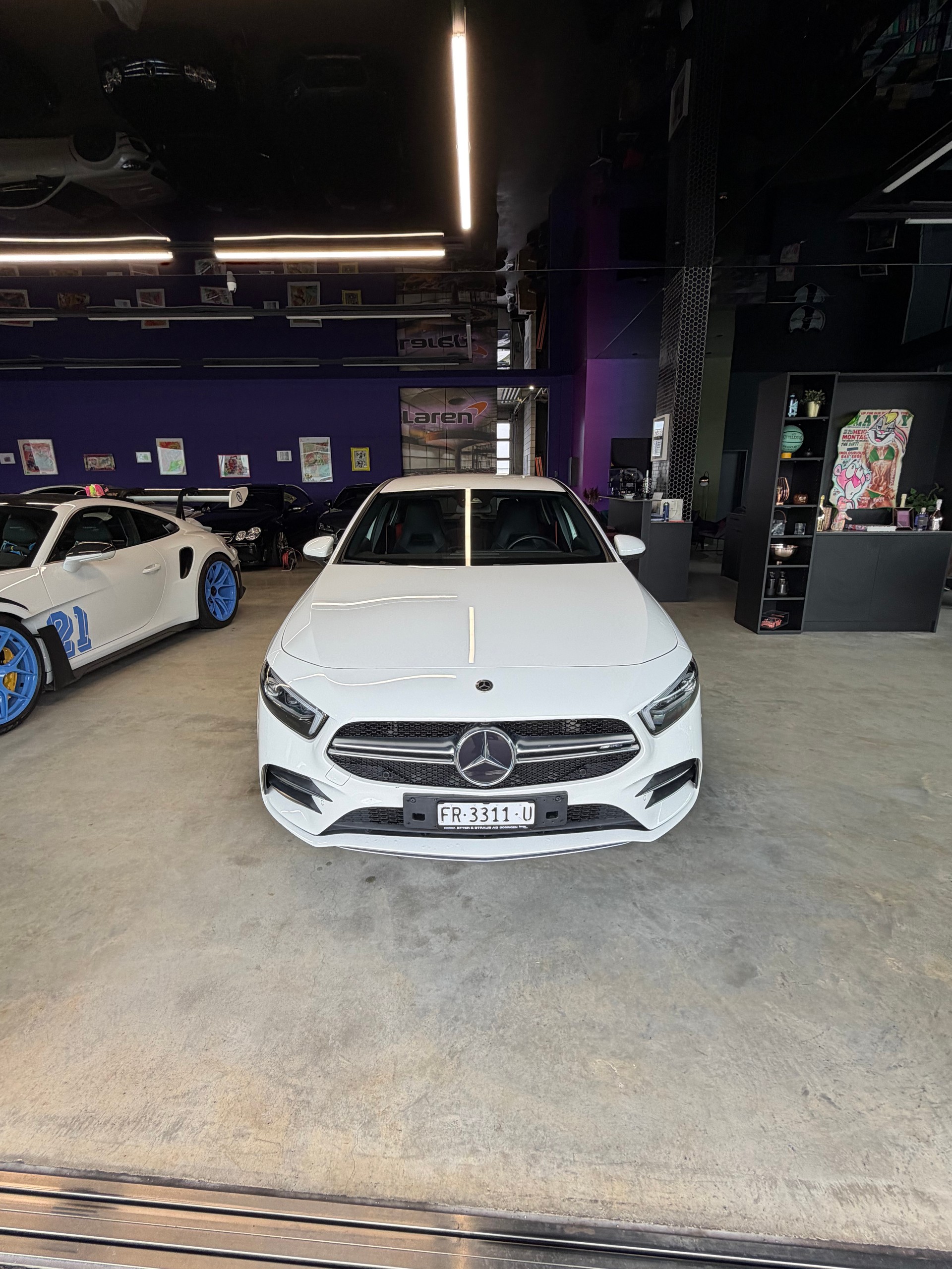 MERCEDES-BENZ A 35 AMG 4Matic Speedshift-image-4
