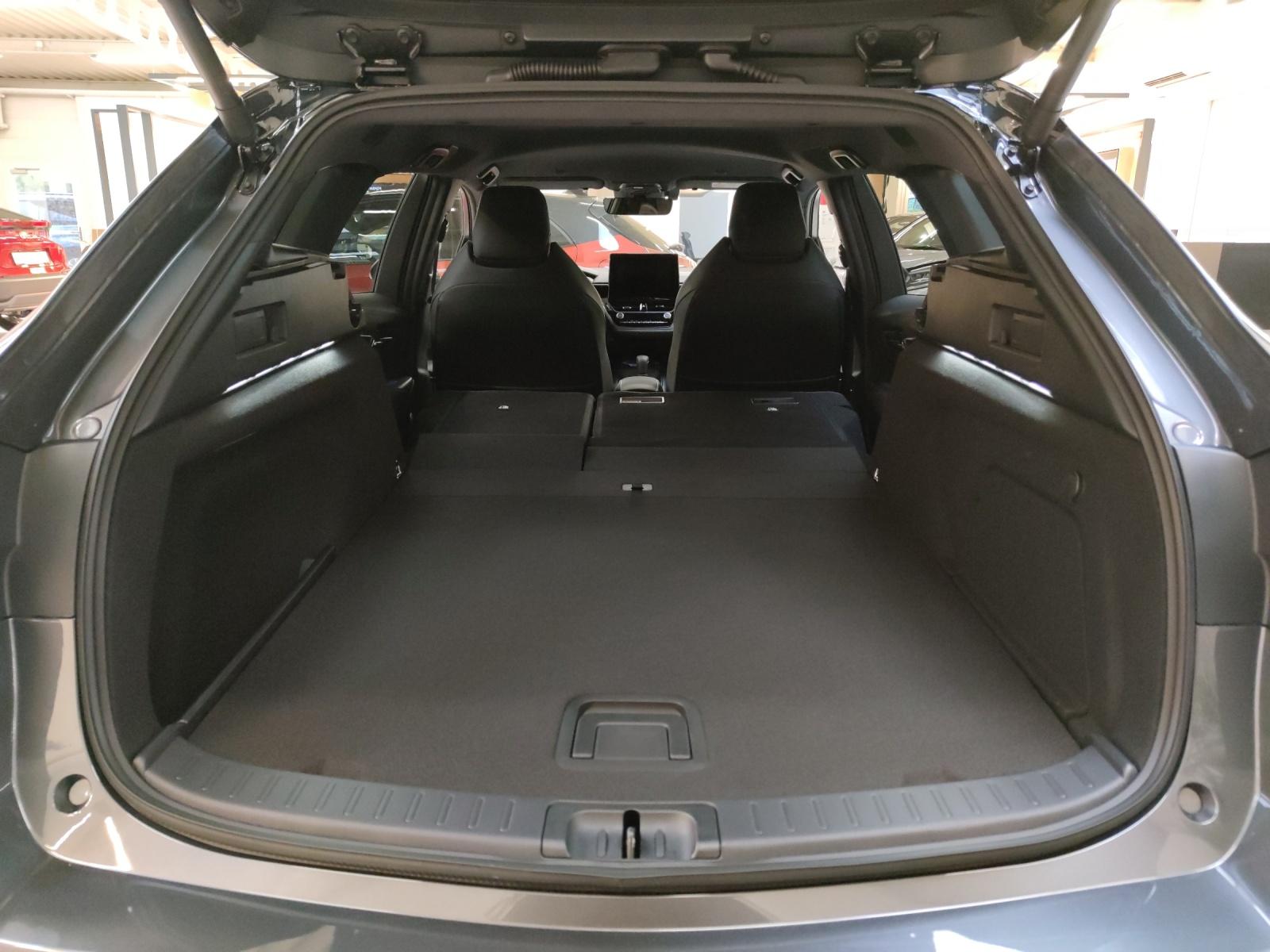 TOYOTA Corolla Touring Sports 2.0 HSD GR Sport-image-8