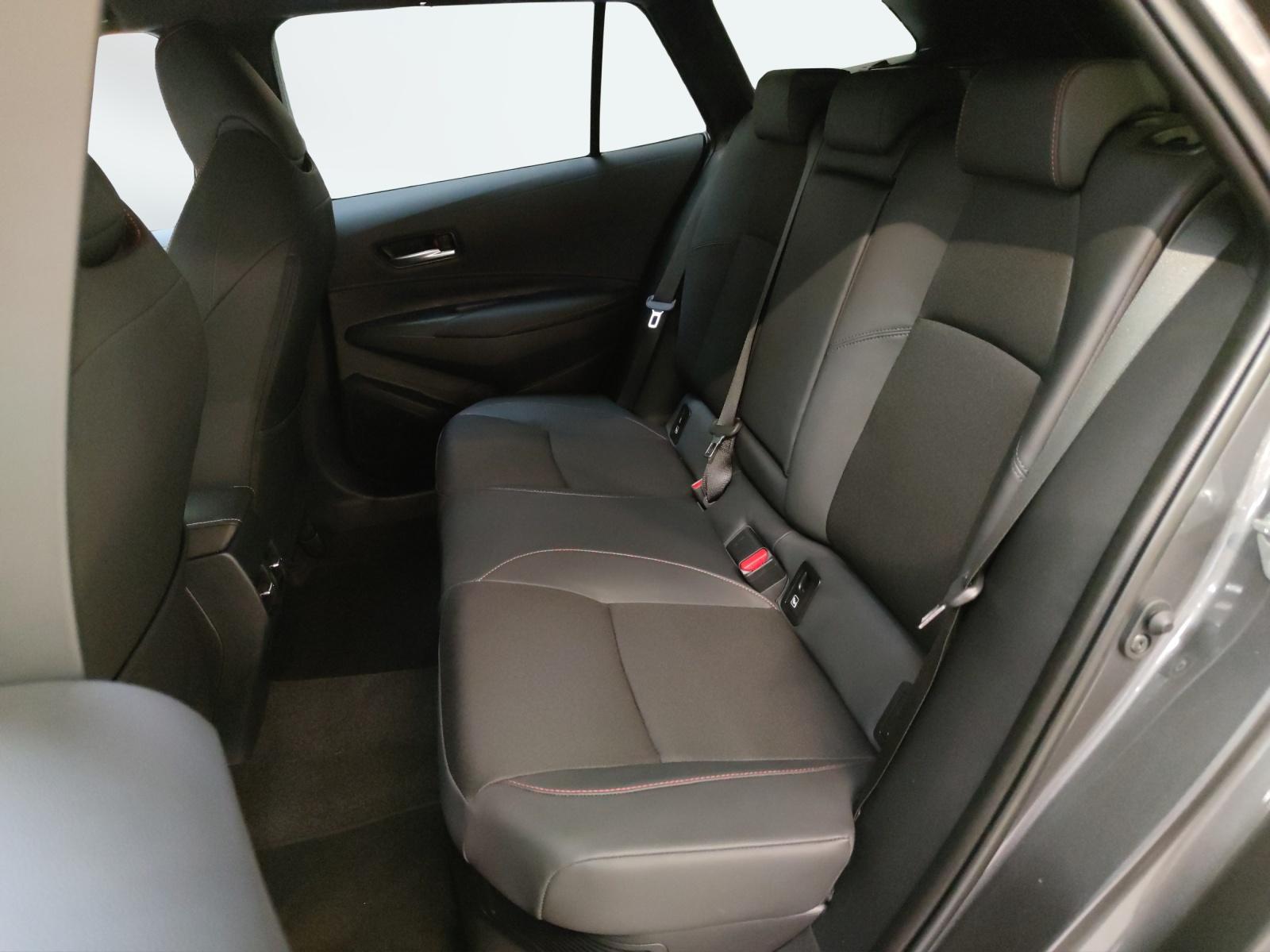 TOYOTA Corolla Touring Sports 2.0 HSD GR Sport-image-17