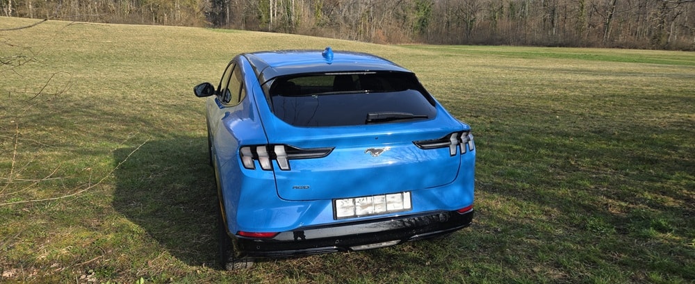 FORD Mustang MACH-E Premium AWD 72.6 kWh-image-2
