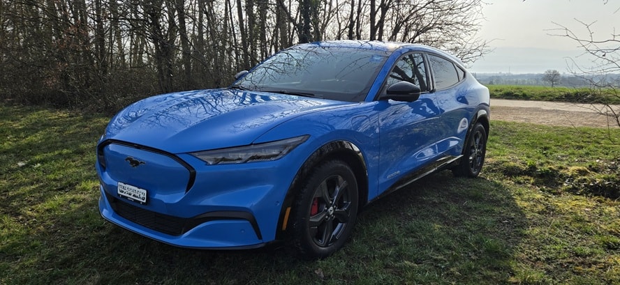 FORD Mustang MACH-E Premium AWD 72.6 kWh-image-1