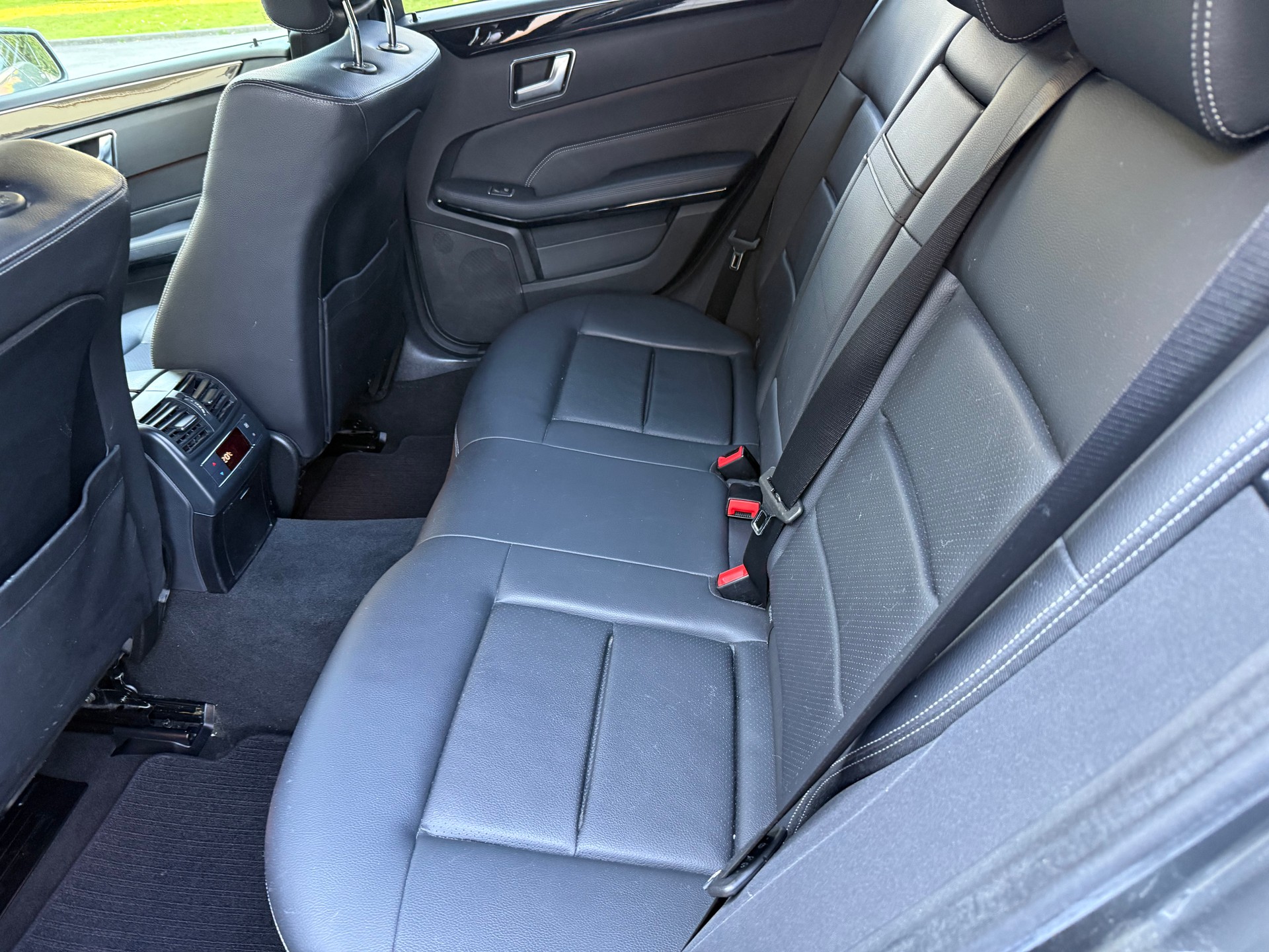 MERCEDES-BENZ E 250 BlueTEC 4Matic 7G-Tronic-image-7