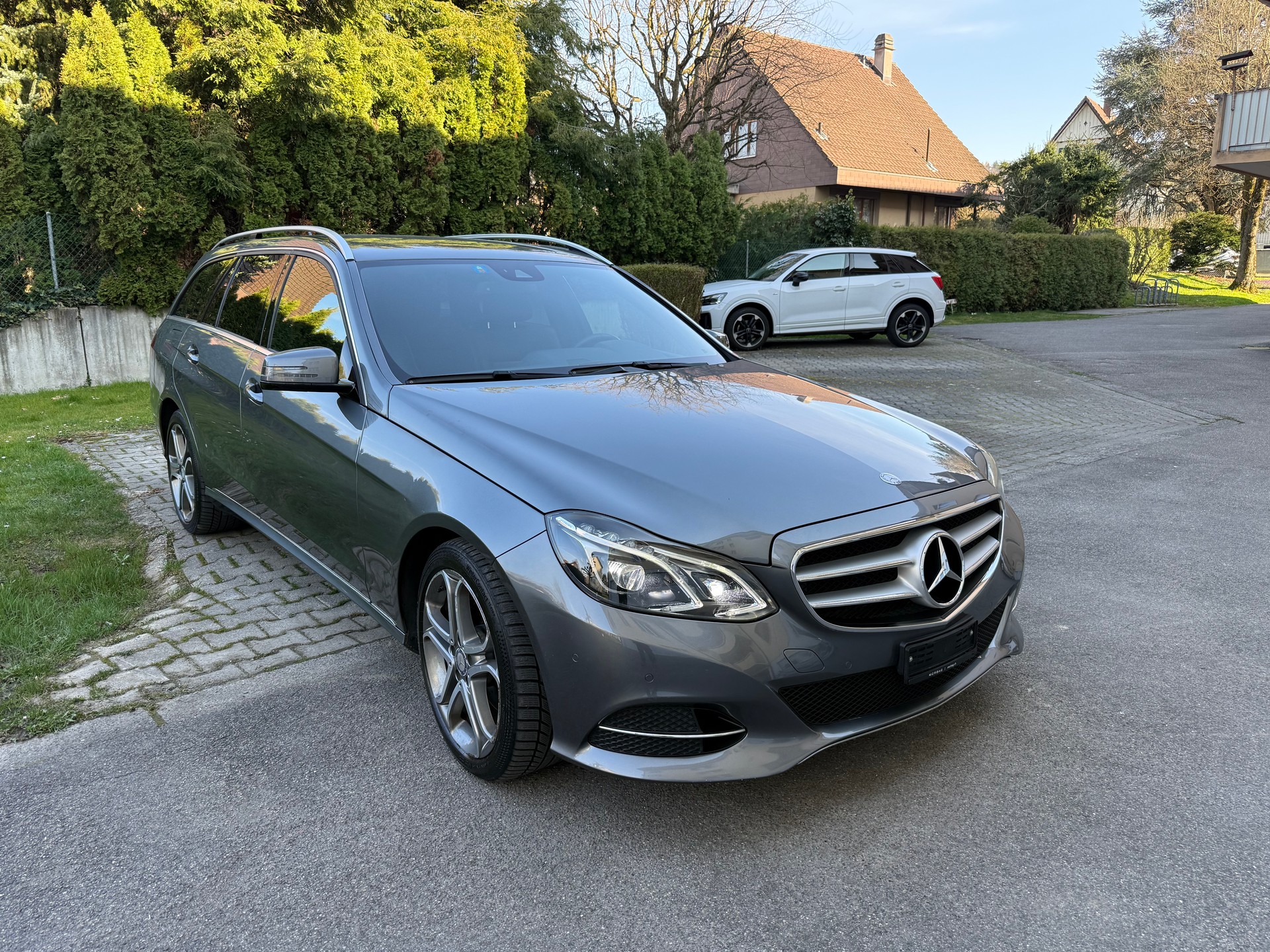 MERCEDES-BENZ E 250 BlueTEC 4Matic 7G-Tronic-image-3