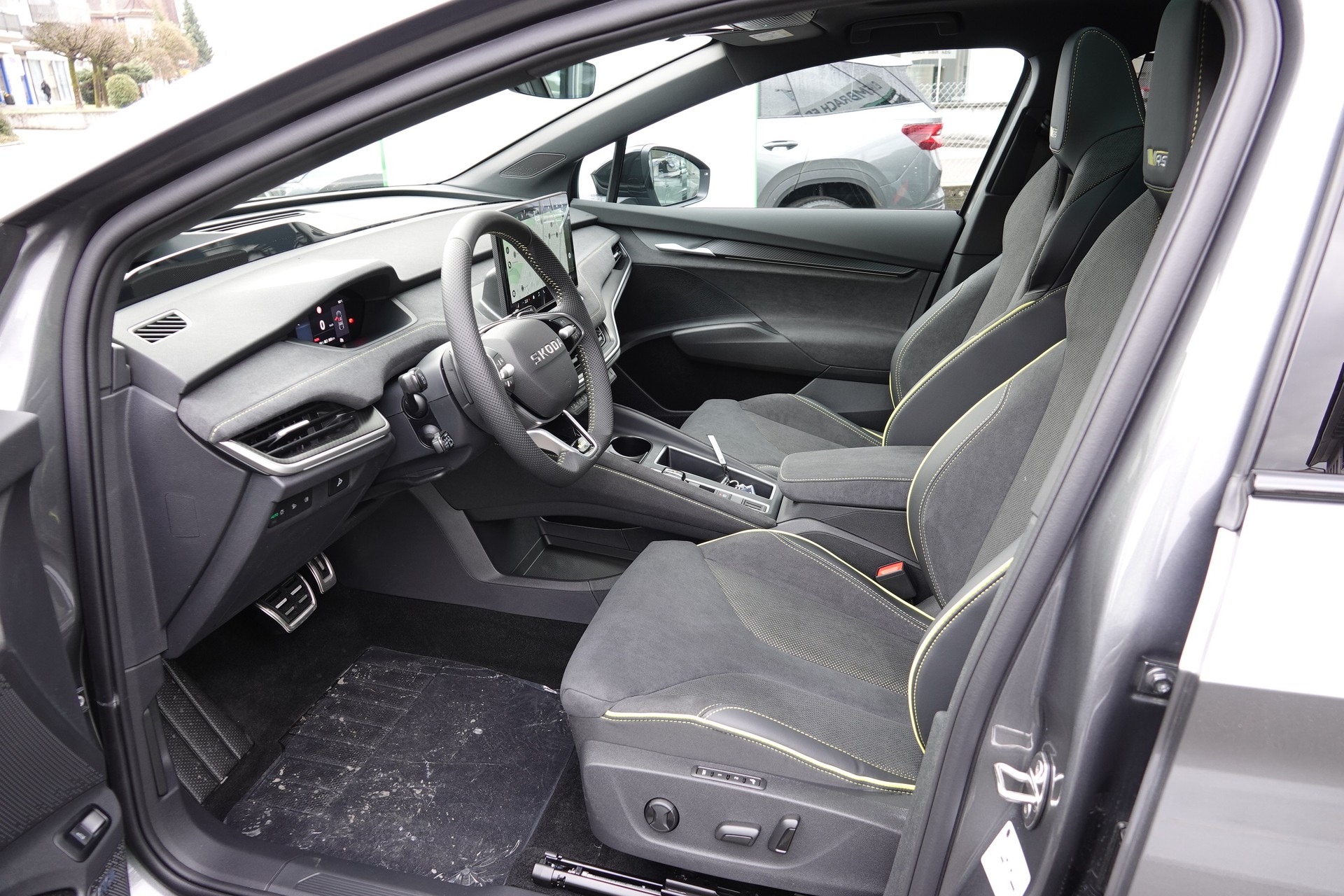 SKODA Enyaq 85x 4x4 RS RS-image-11