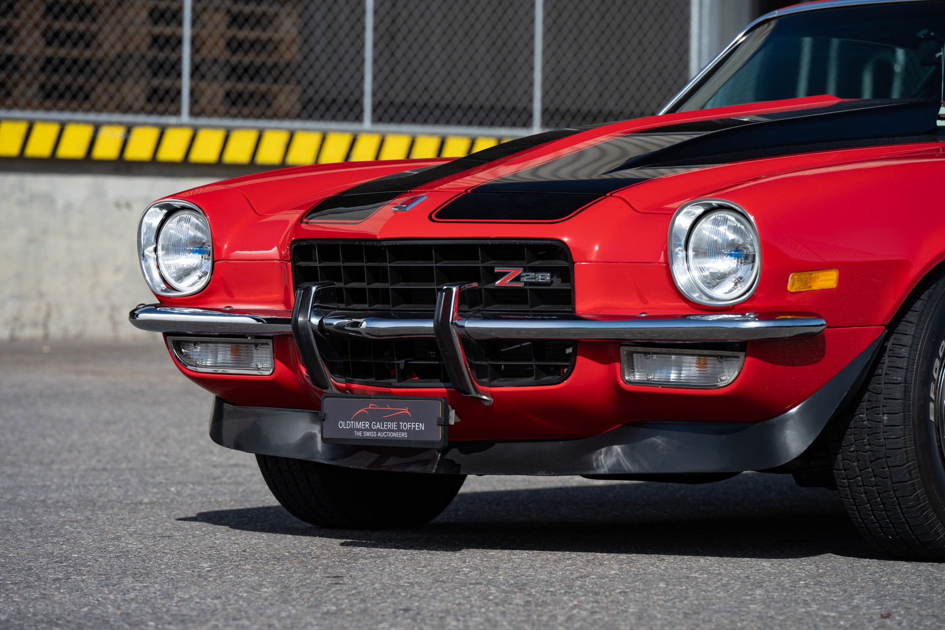 CHEVROLET Z28-image-3