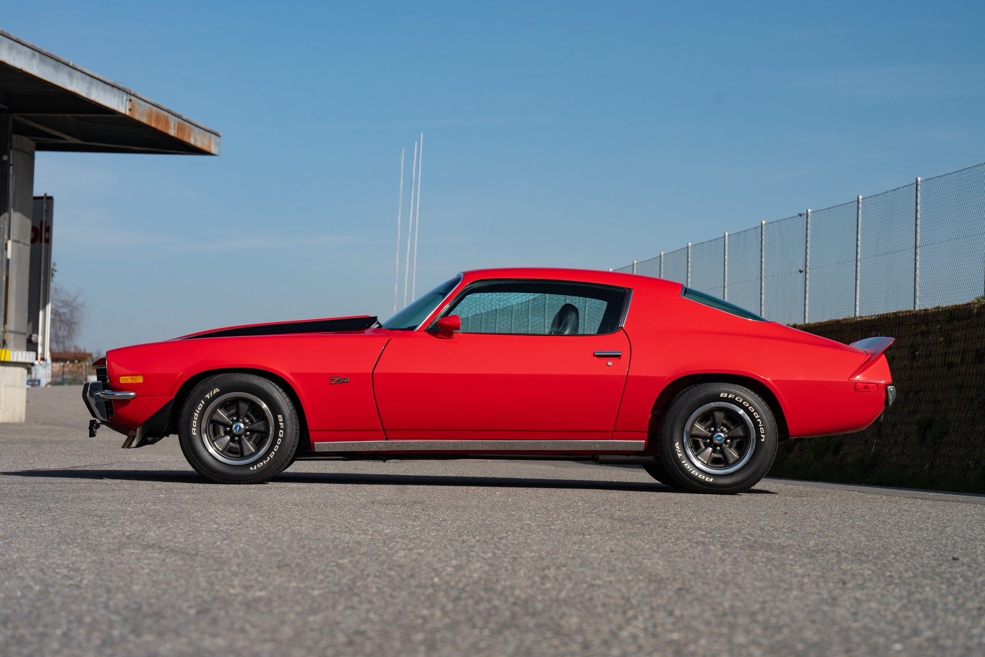 CHEVROLET Z28-image-5