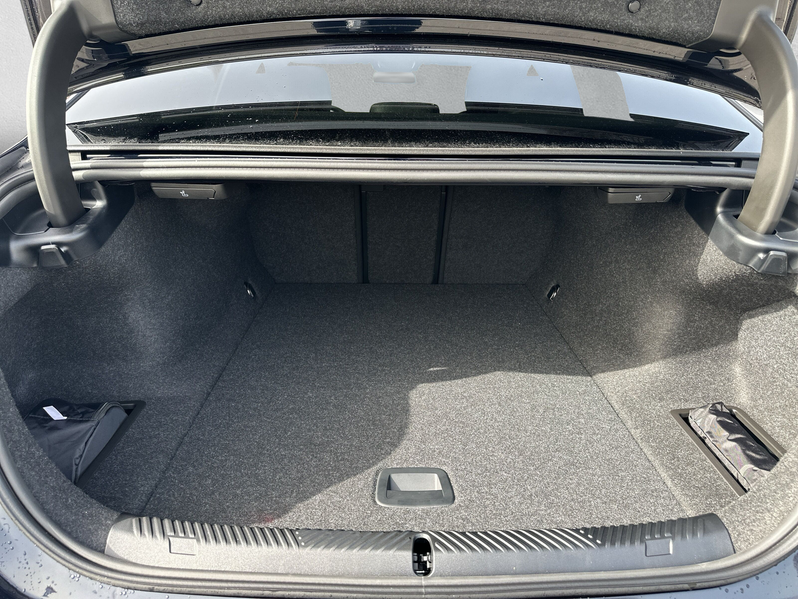 BMW i5 xDrive40 M Sport-image-9
