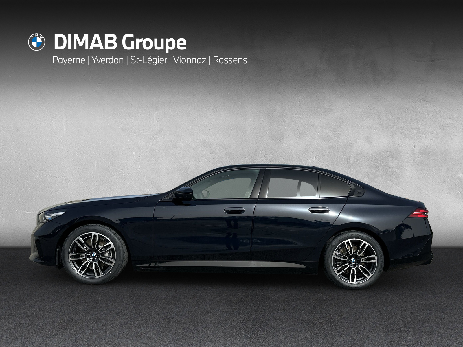 BMW i5 xDrive40 M Sport-showroom-element-1