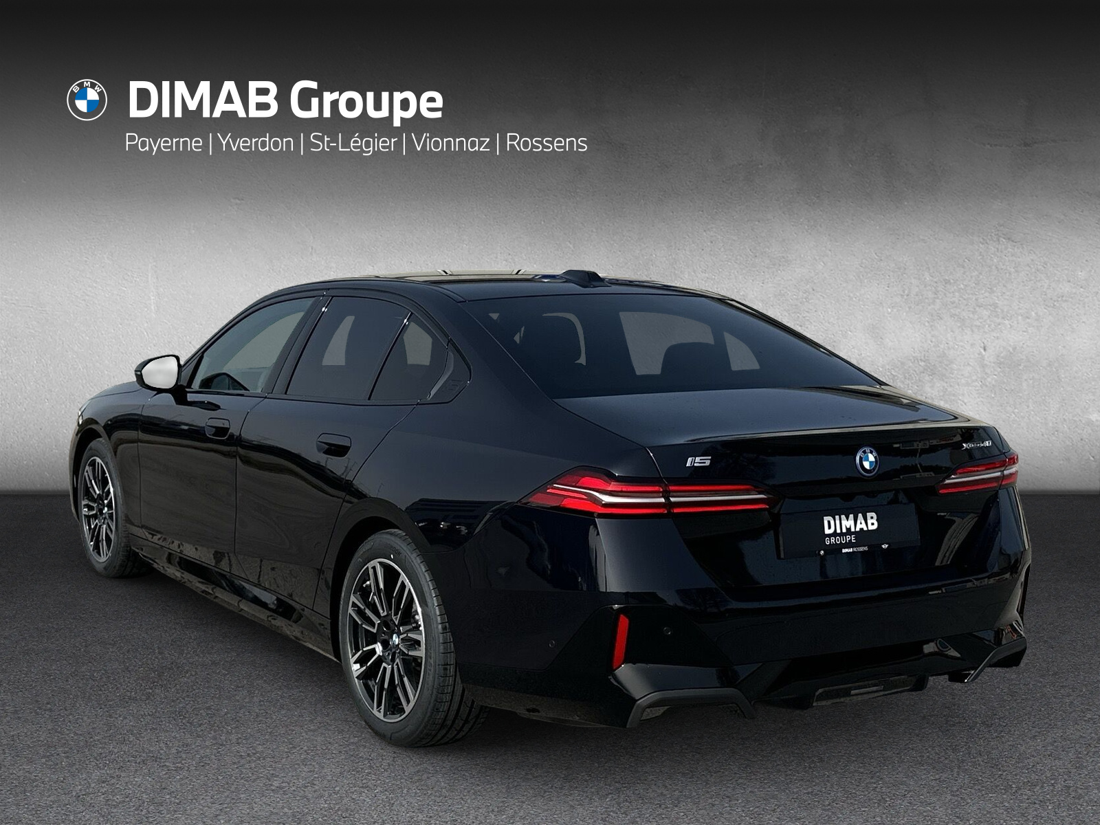BMW i5 xDrive40 M Sport-showroom-element-2