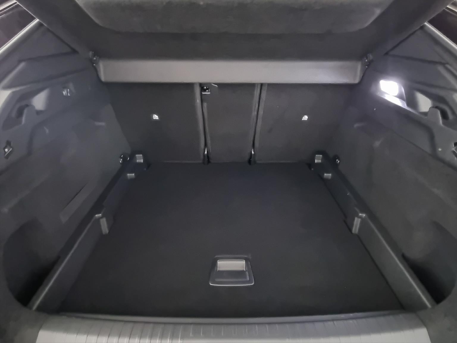 PEUGEOT 3008 145 Hybrid GT Automat-image-15