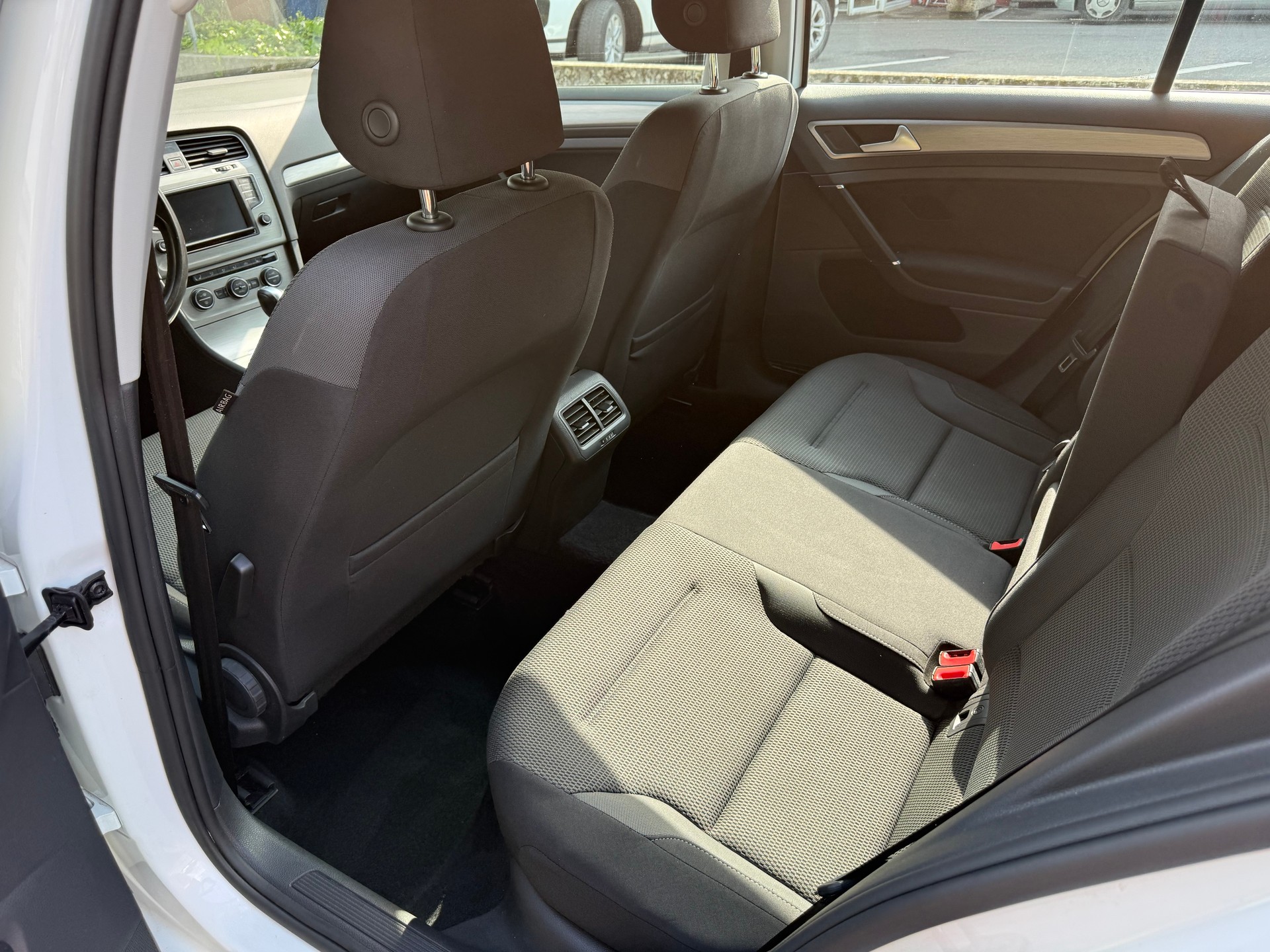 VW Golf 1.4 TSI Comfortline DSG ( Visite du jour - Garantie - Service à jour )-image-8