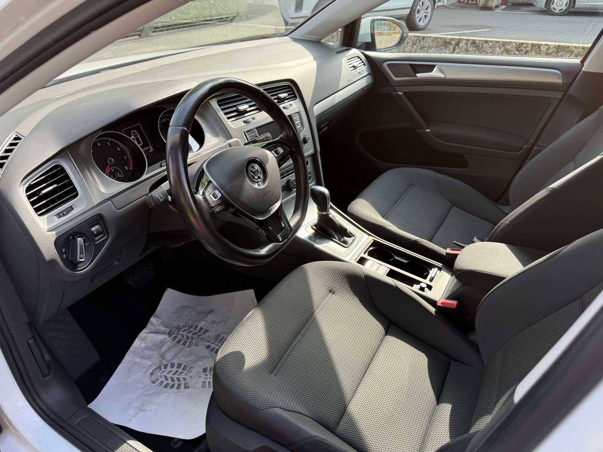 VW Golf 1.4 TSI Comfortline DSG ( Visite du jour - Garantie - Service à jour )-image-7