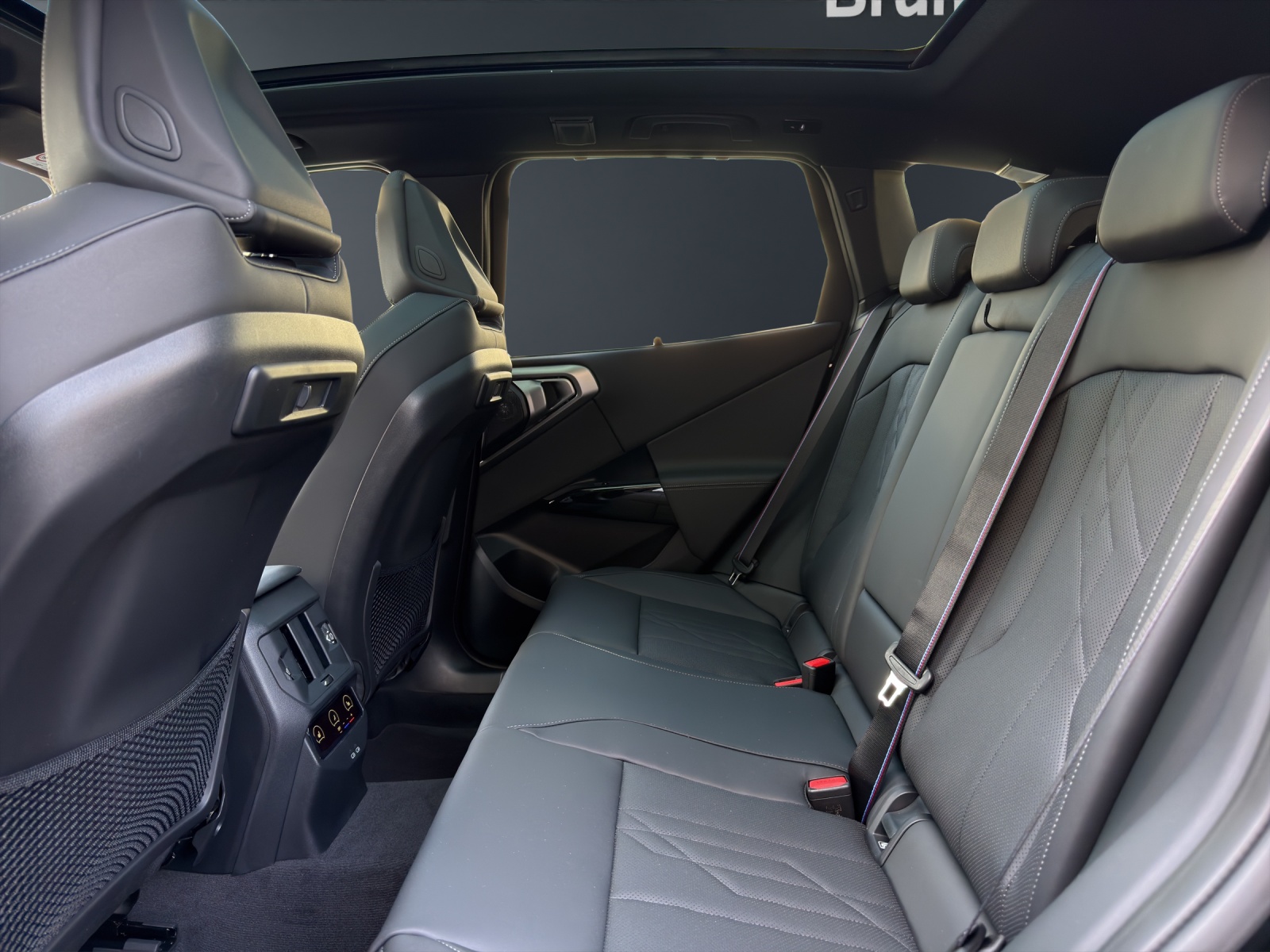 BMW X3 30e xDrive-image-11