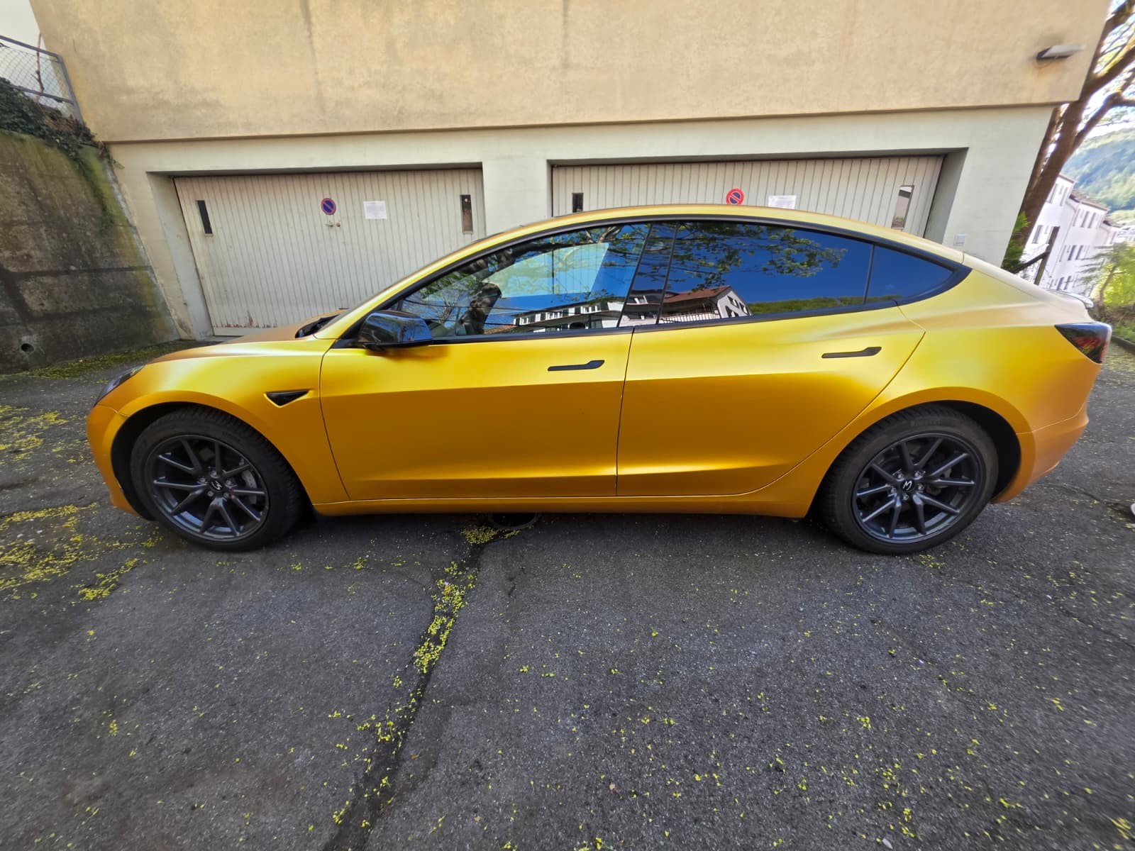 TESLA Model 3 Long Range Dual Motor AWD-image-9