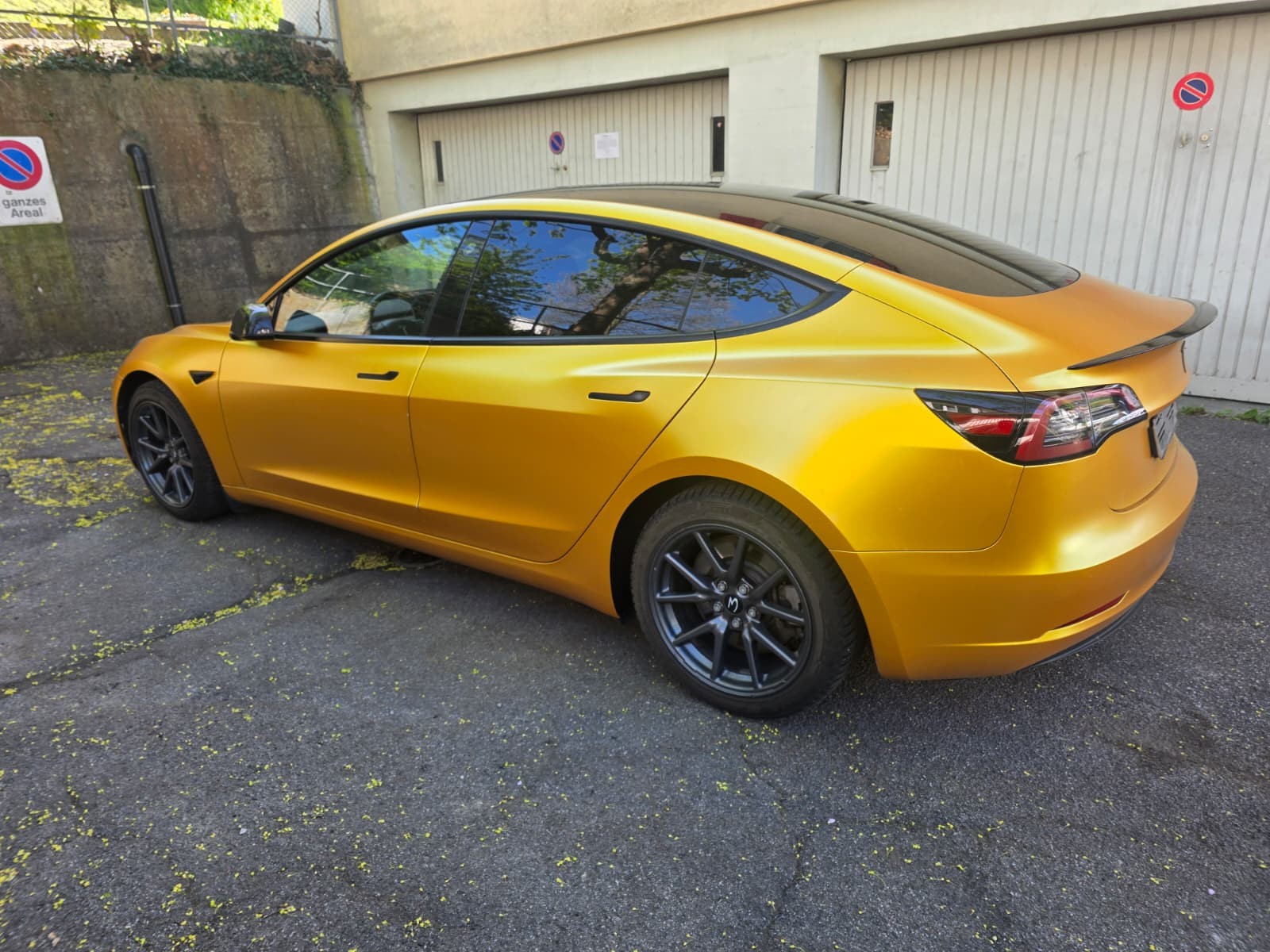 TESLA Model 3 Long Range Dual Motor AWD-image-10