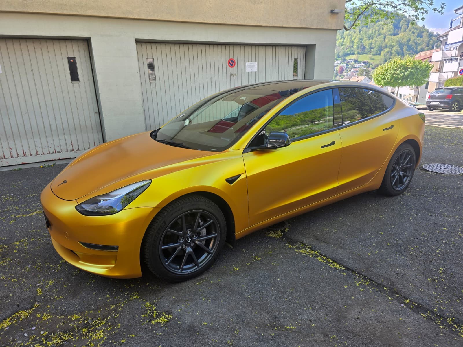 TESLA Model 3 Long Range Dual Motor AWD-image-8