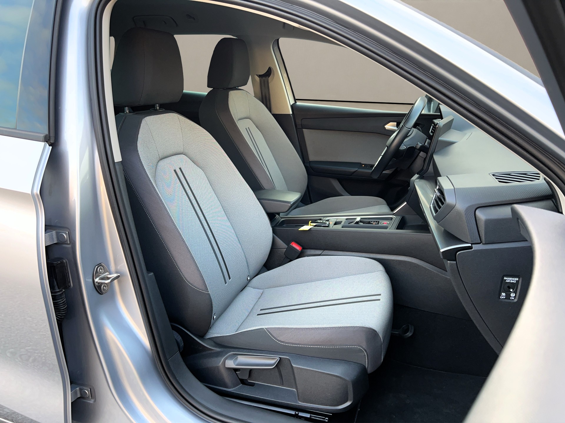 SEAT Leon ST 2.0 TDI EVO DSG Style-image-9