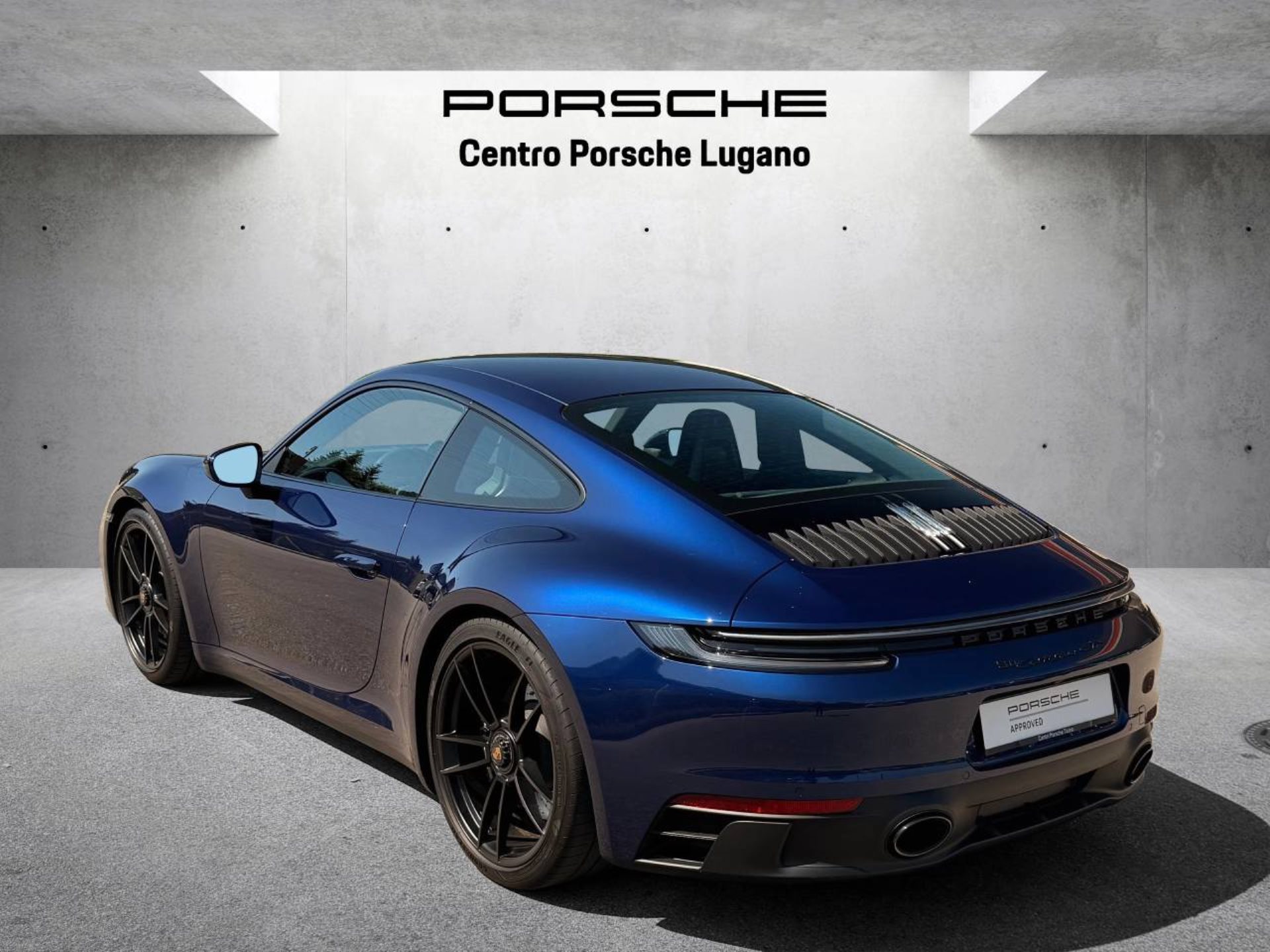 PORSCHE 911 Carrera 4 GTS (MY23)-image-6
