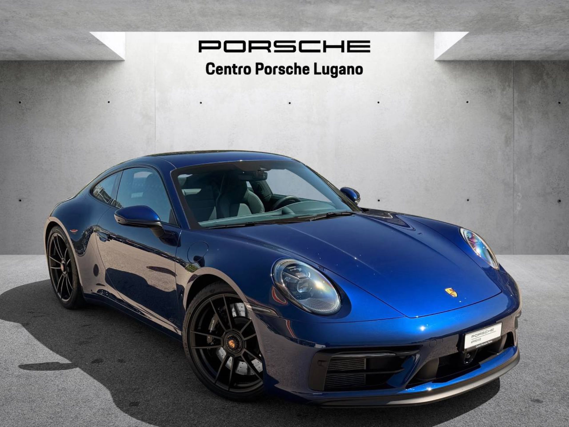 PORSCHE 911 Carrera 4 GTS (MY23)-image-0