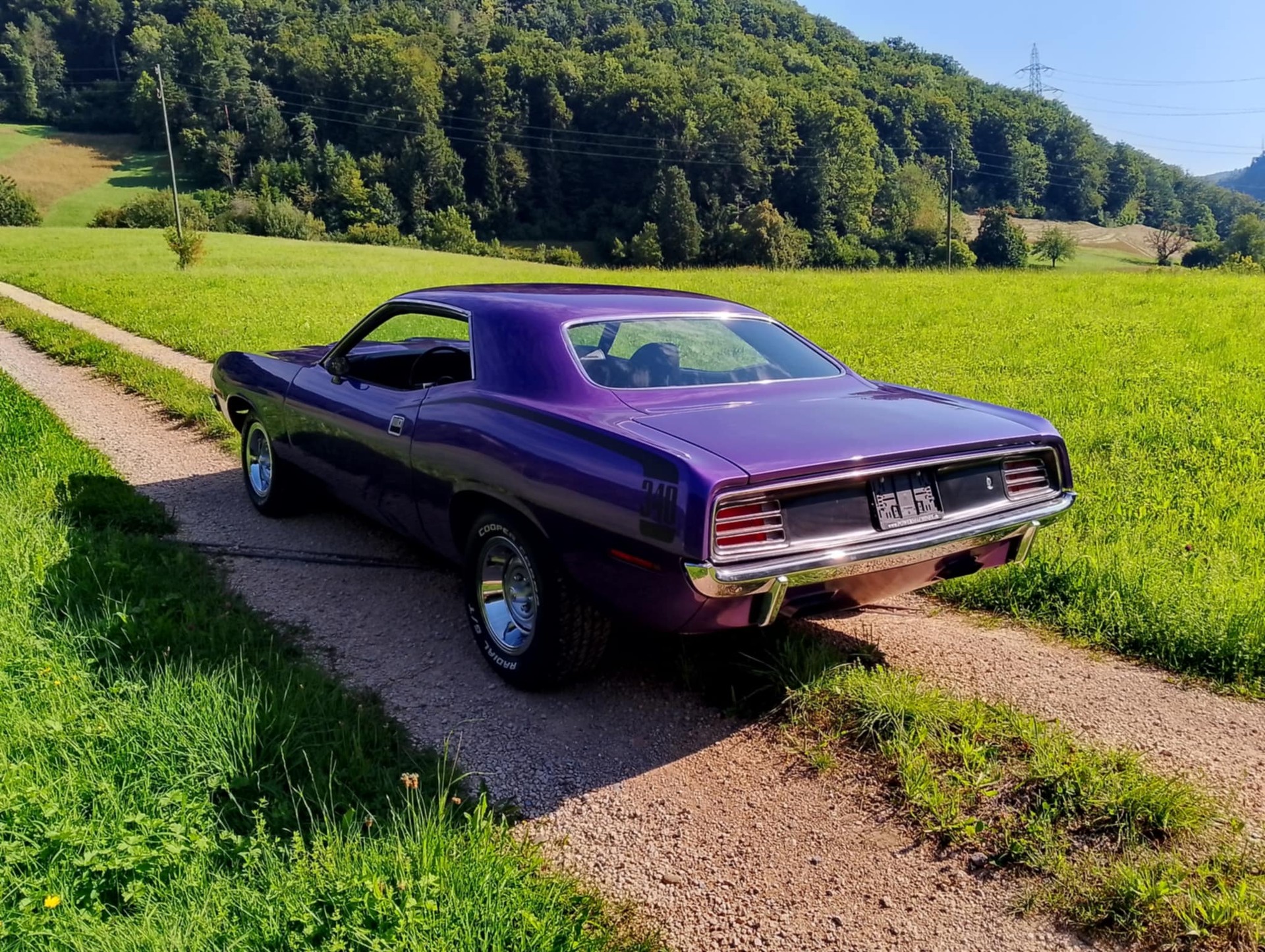 PLYMOUTH Barracuda-showroom-element-3