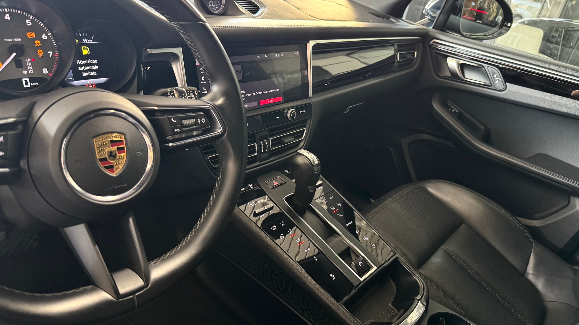 PORSCHE Macan S PDK-image-6