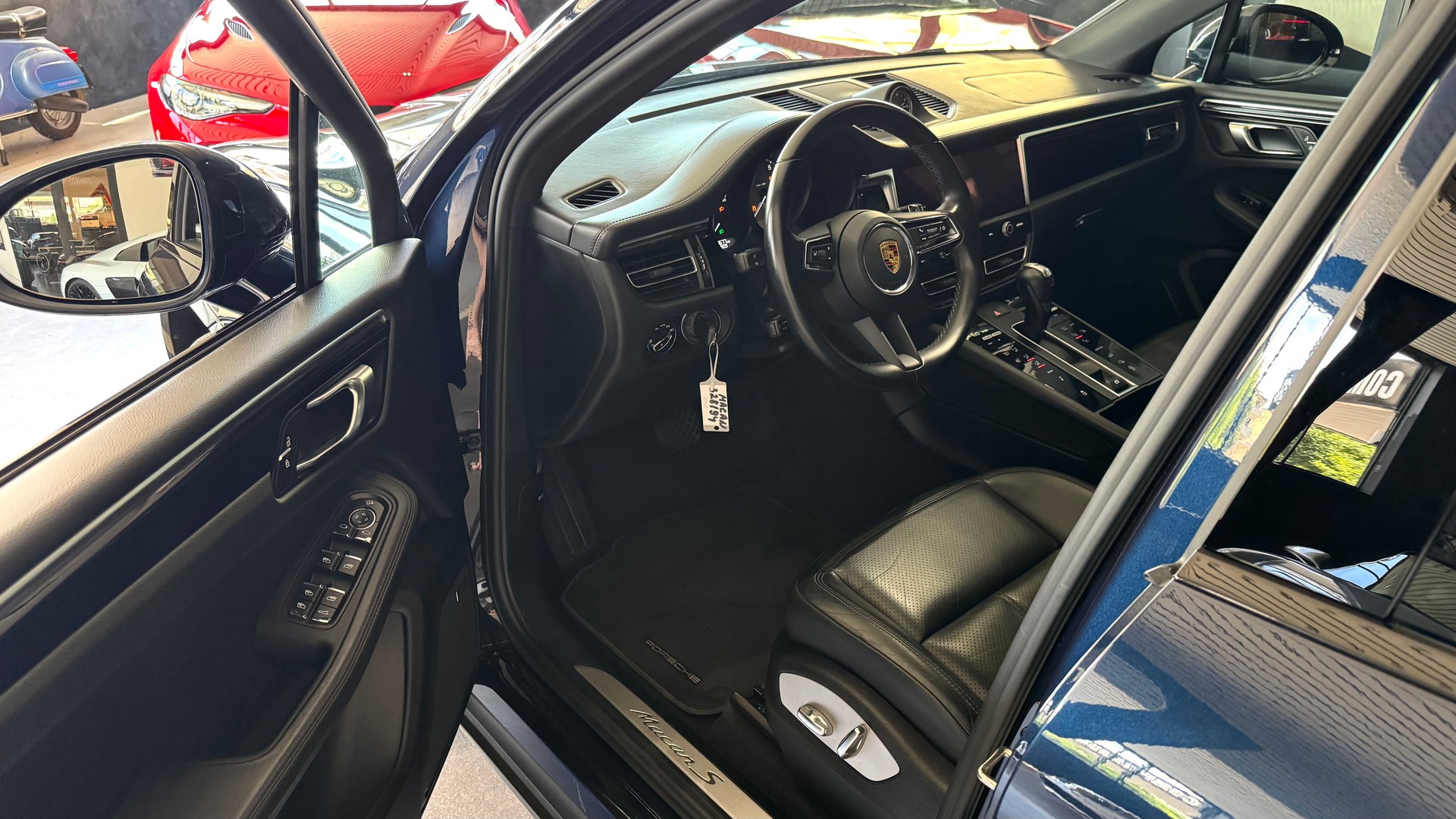 PORSCHE Macan S PDK-image-3