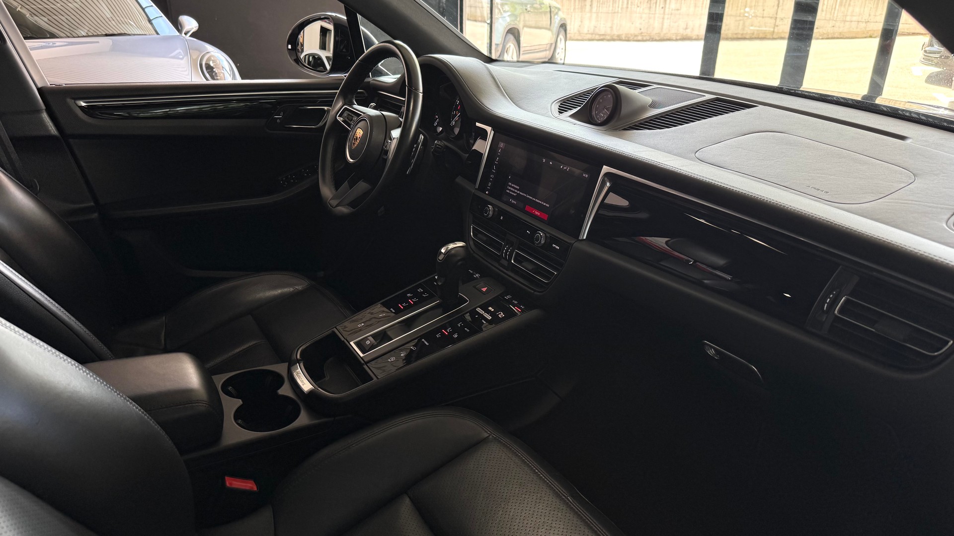 PORSCHE Macan S PDK-image-8