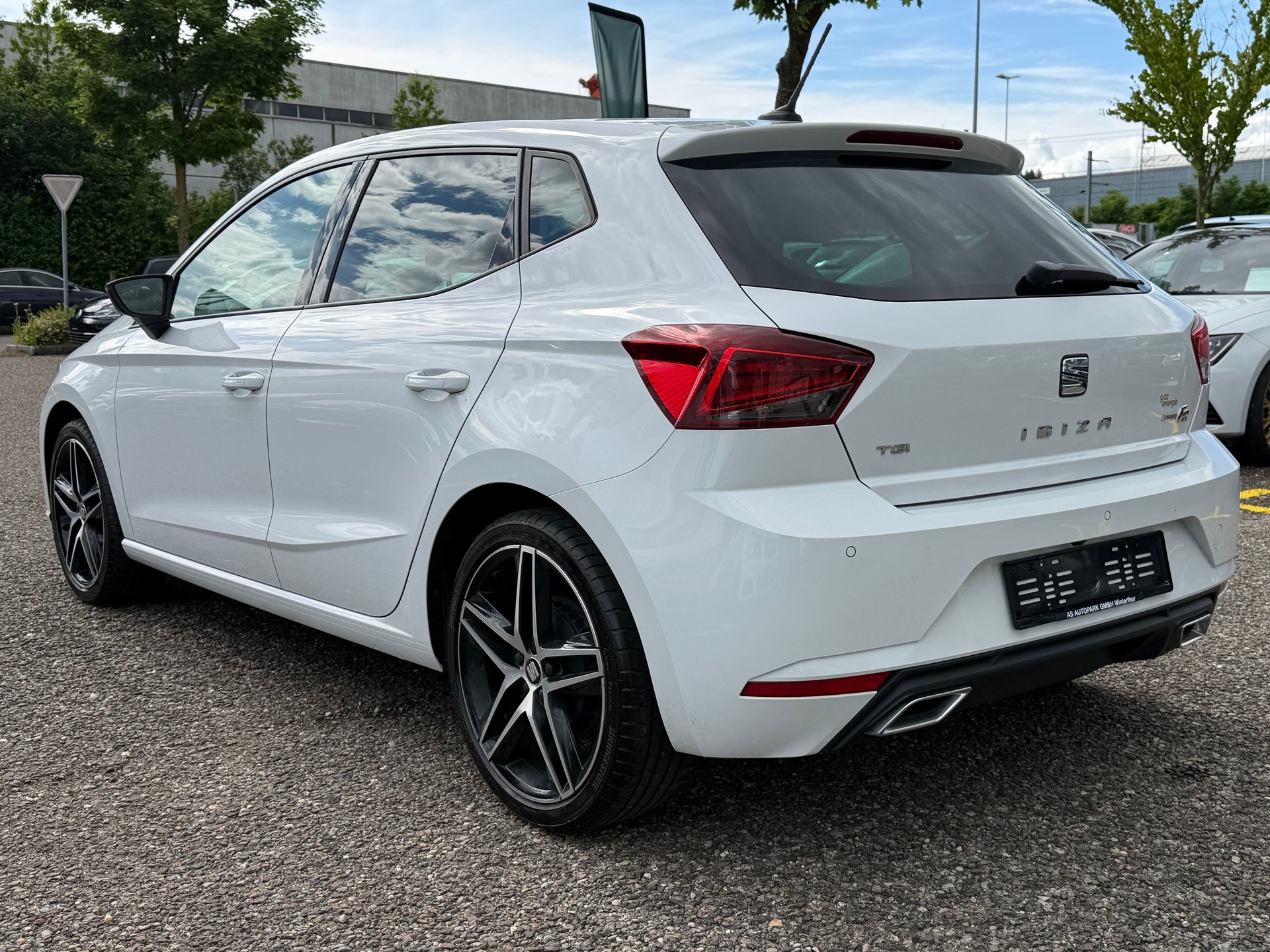 SEAT Ibiza 1.0 TGI CNG FR-image-6
