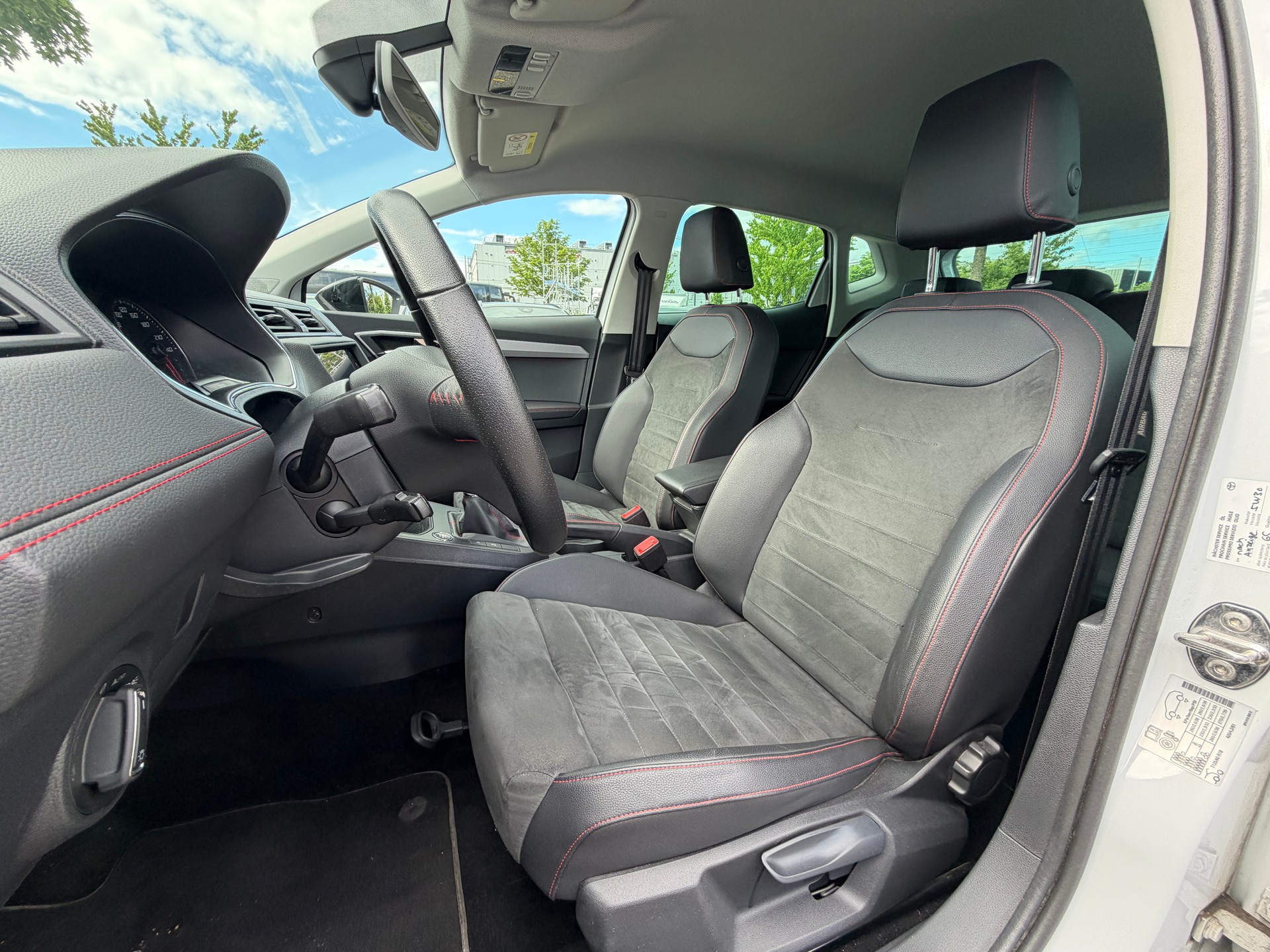 SEAT Ibiza 1.0 TGI CNG FR-image-8