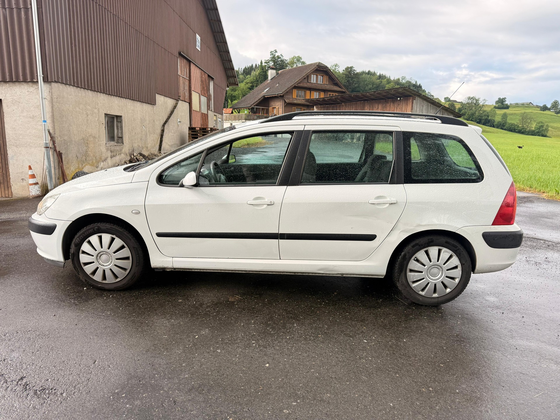 PEUGEOT 307 SW 2.0 16V Black&Silver Edition-image-5