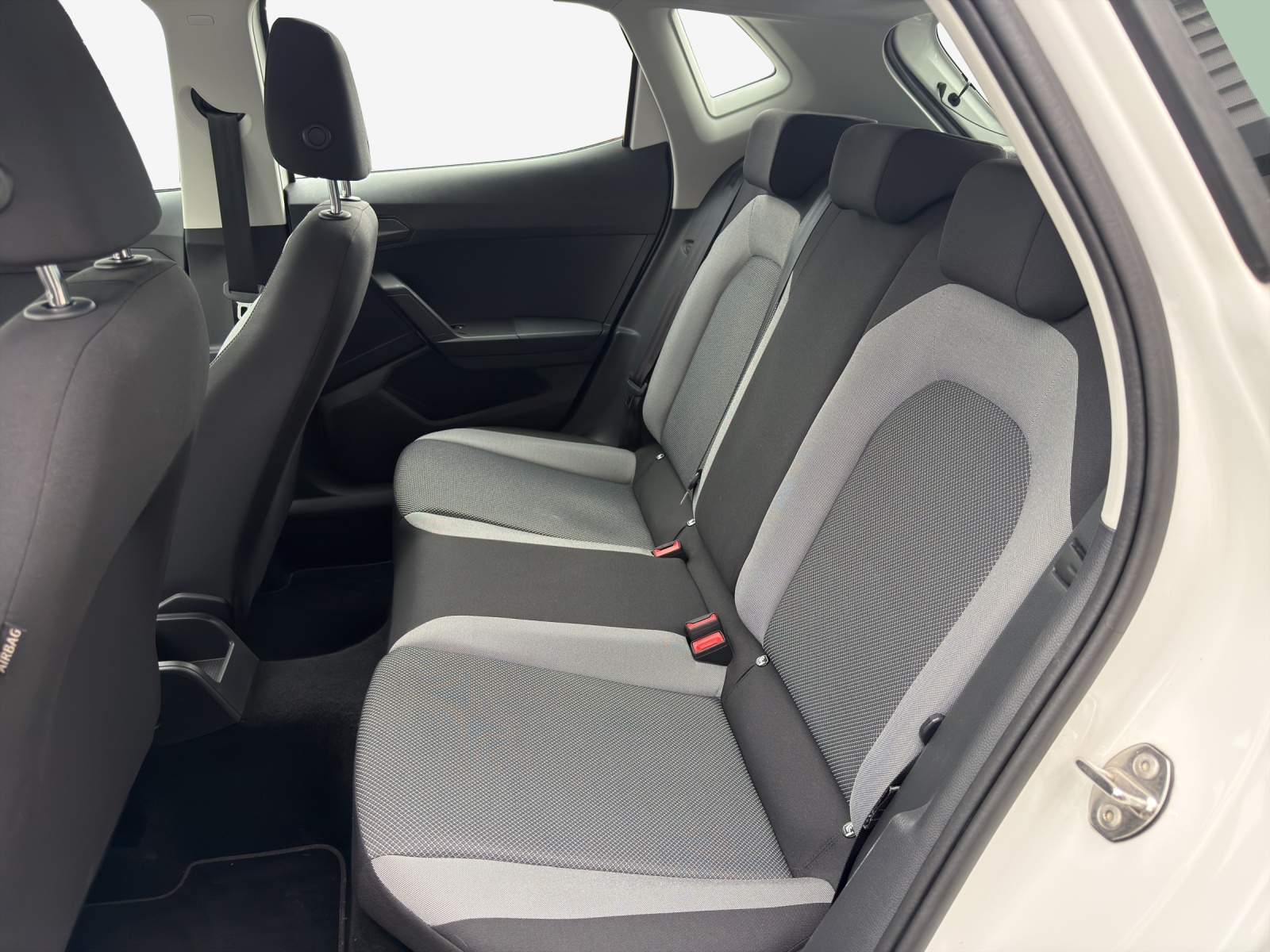 SEAT Ibiza 1.0 EcoTSI Last Edition-image-11