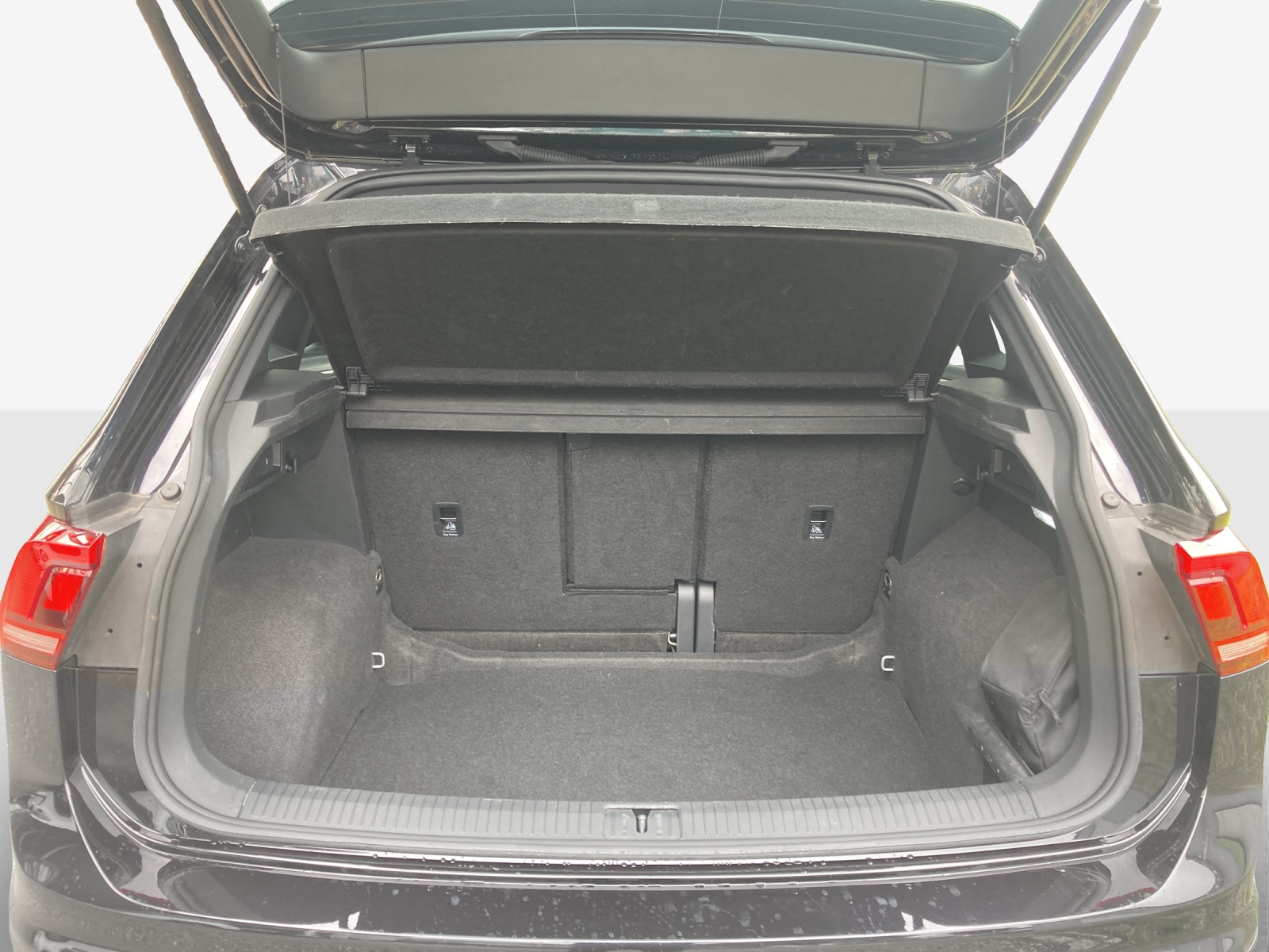 VW Tiguan 2.0TSI R-Line 4Motion DSG-image-12