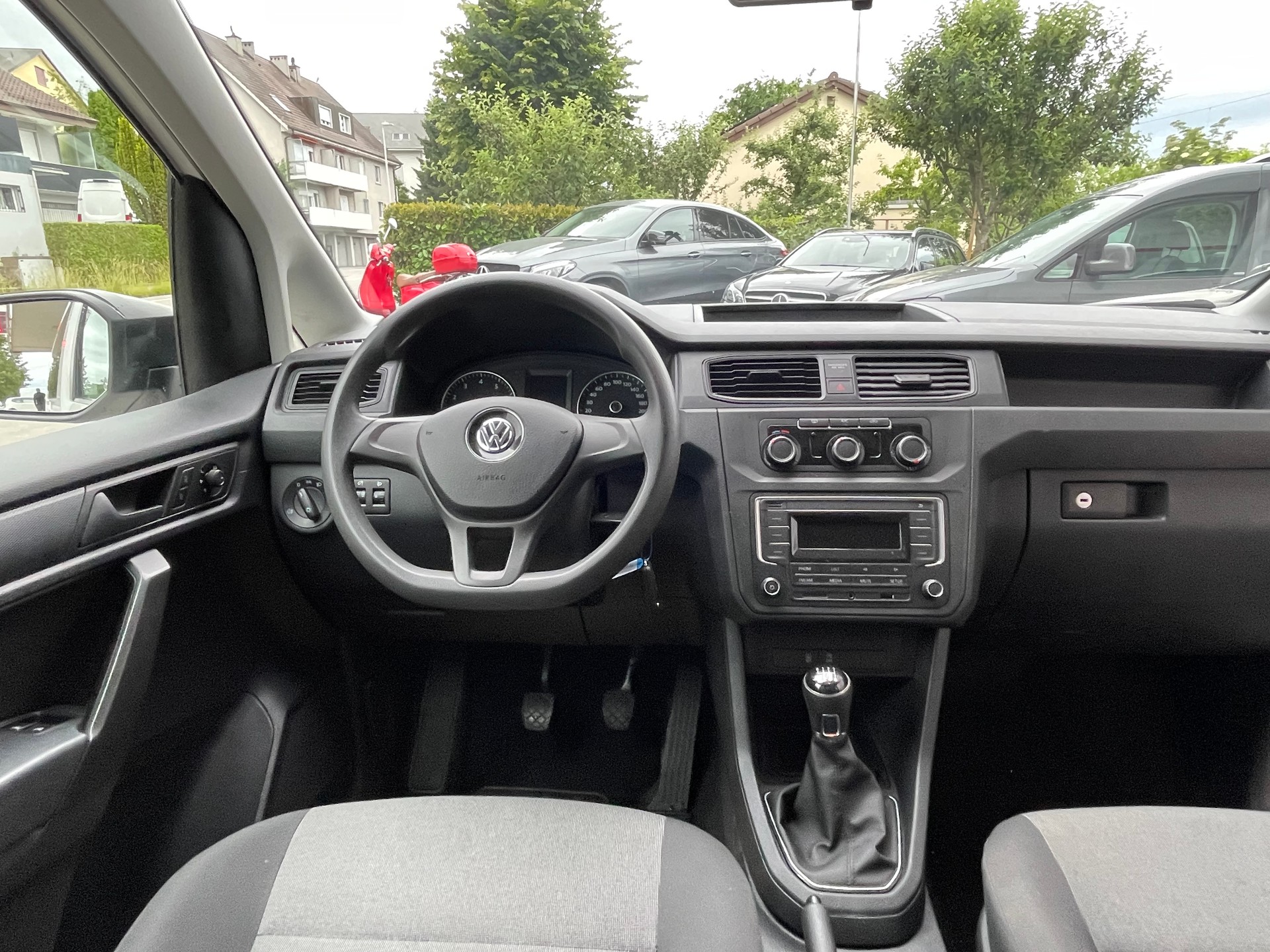 VW Caddy 1.4 TSI Highline-image-5