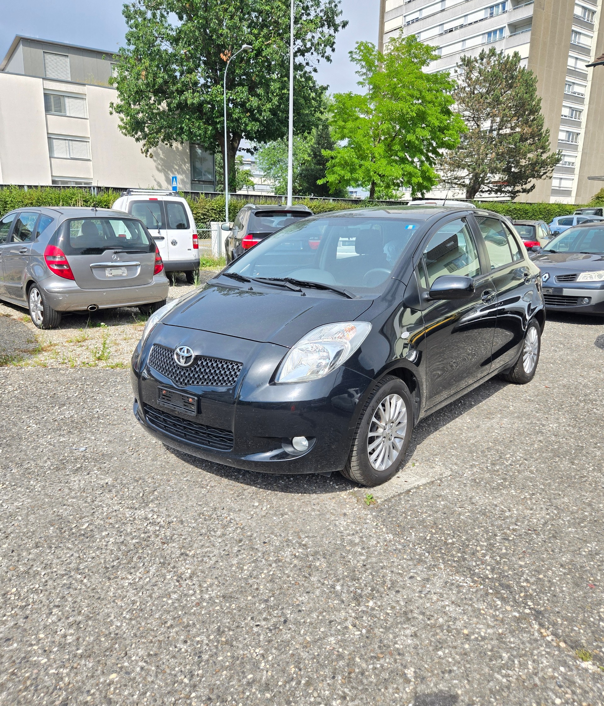 TOYOTA Yaris 1.3 Linea Sol