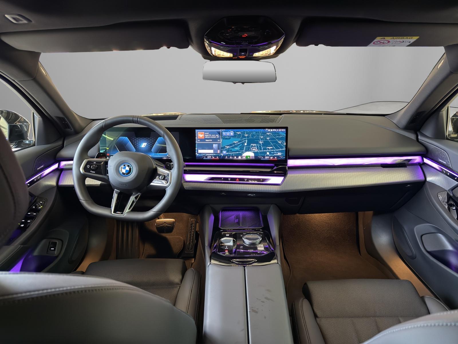 BMW 530e xDrive Touring M-SportPaket-image-12