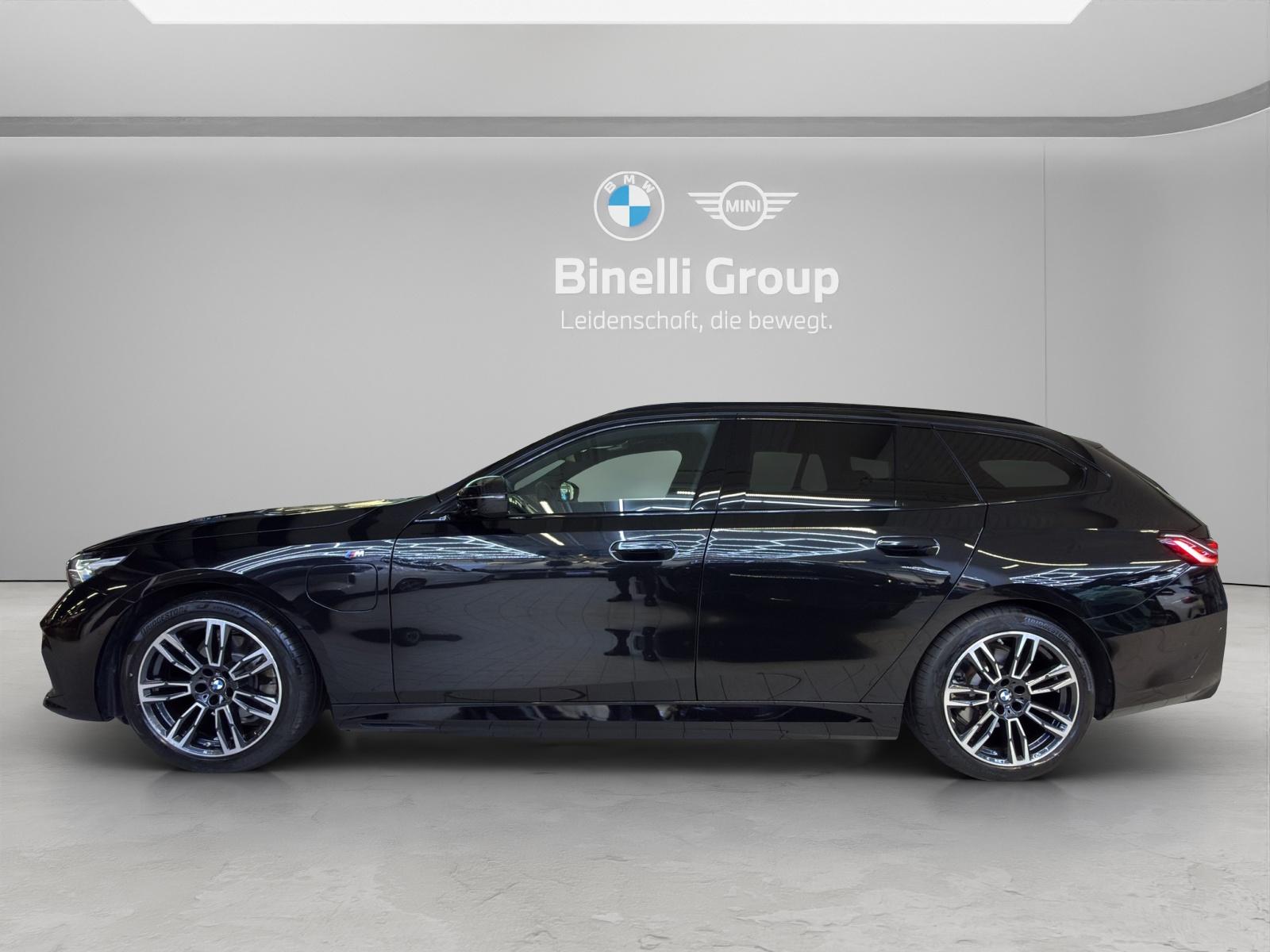 BMW 530e xDrive Touring M-SportPaket-showroom-element-2