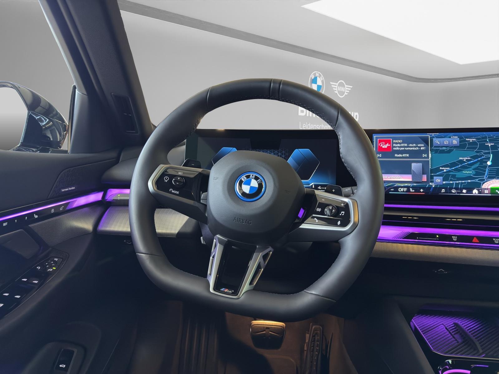 BMW 530e xDrive Touring M-SportPaket-image-13