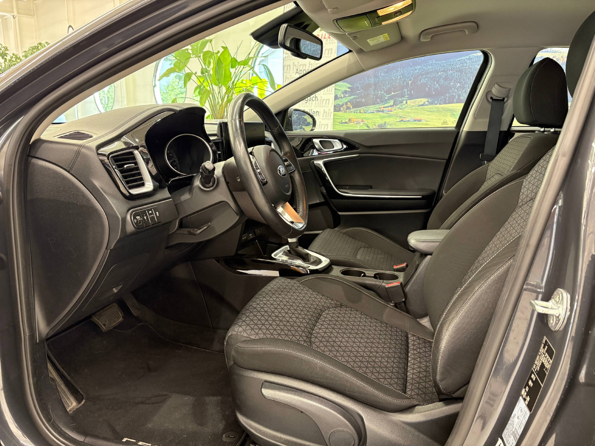 KIA Ceed 1.5 T-GDi Power-image-8