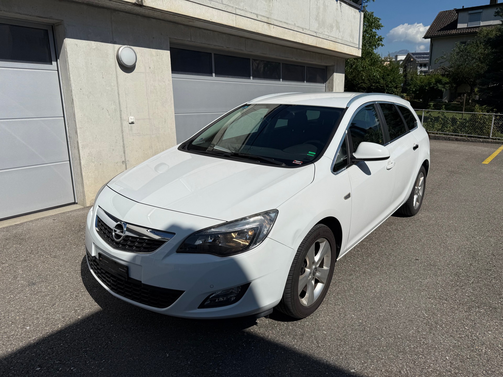 OPEL Astra SportsTourer 1.6i 16V Turbo Enjoy-image-7