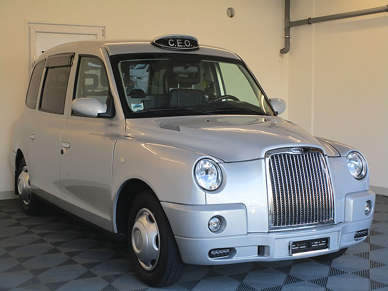 LTI Taxi (TX4)-showroom-element-2